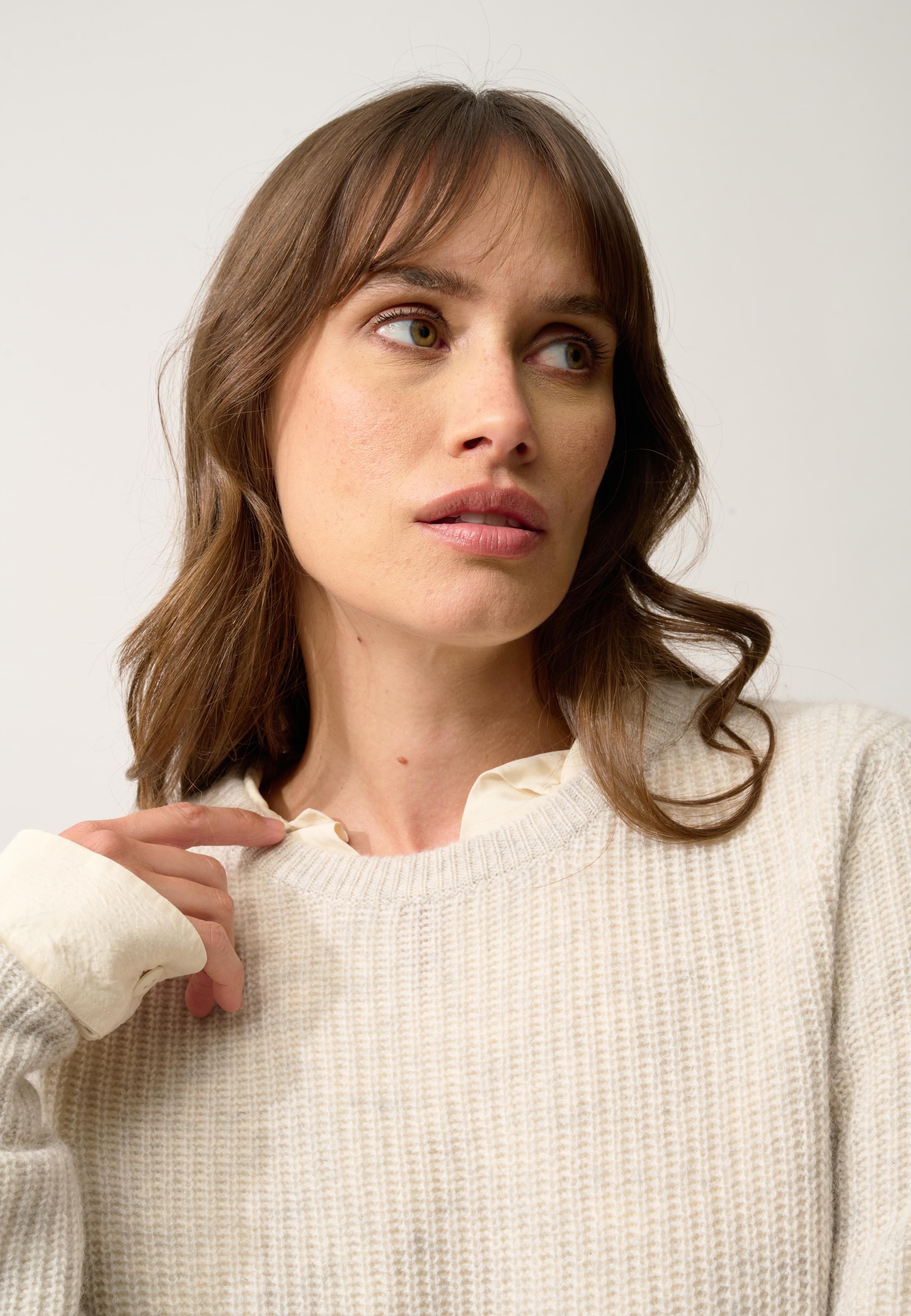 INAYA round-neck sweater pearl grey mottled
