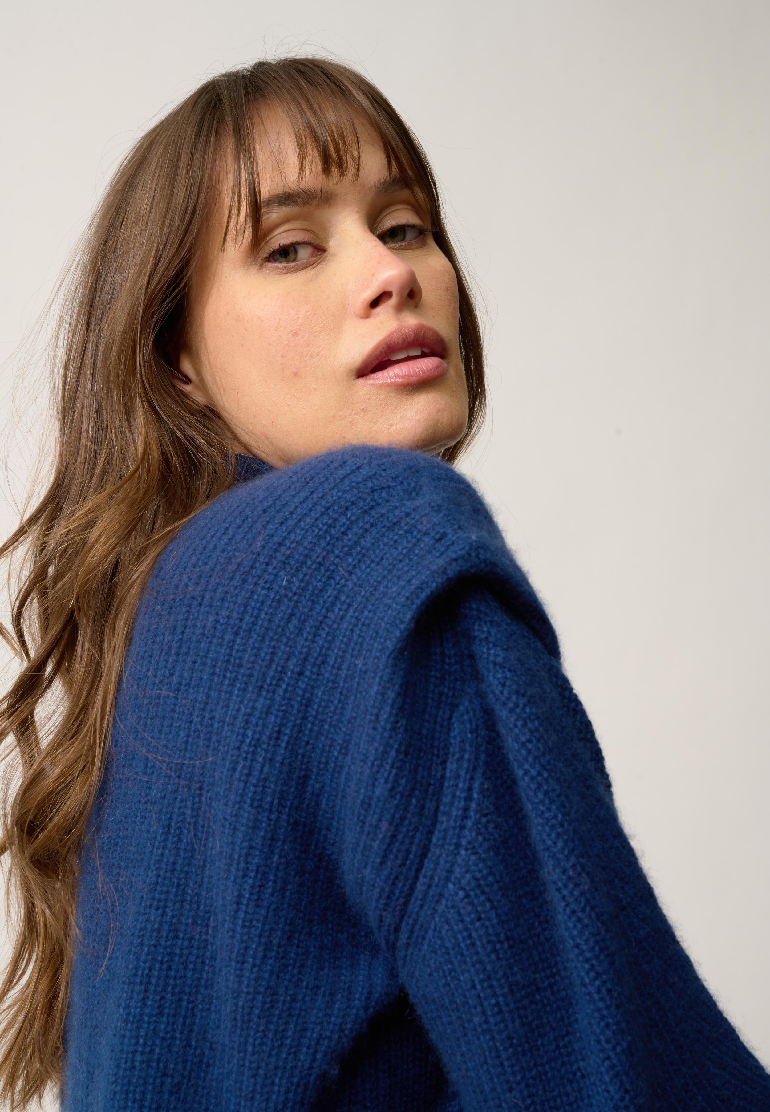 IQUITOS high-neck sweater midnight