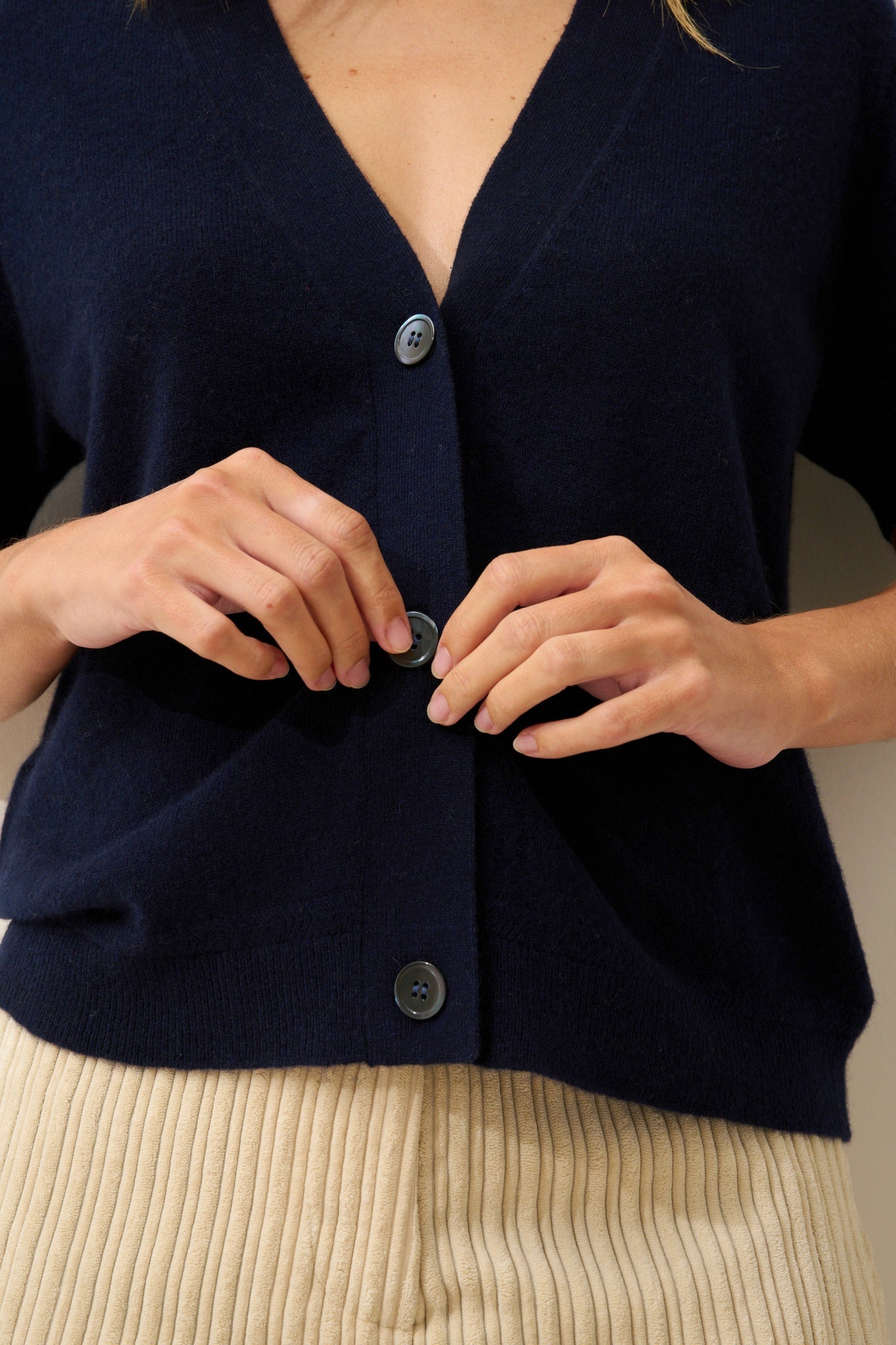IRIS v-neck cardigan navy
