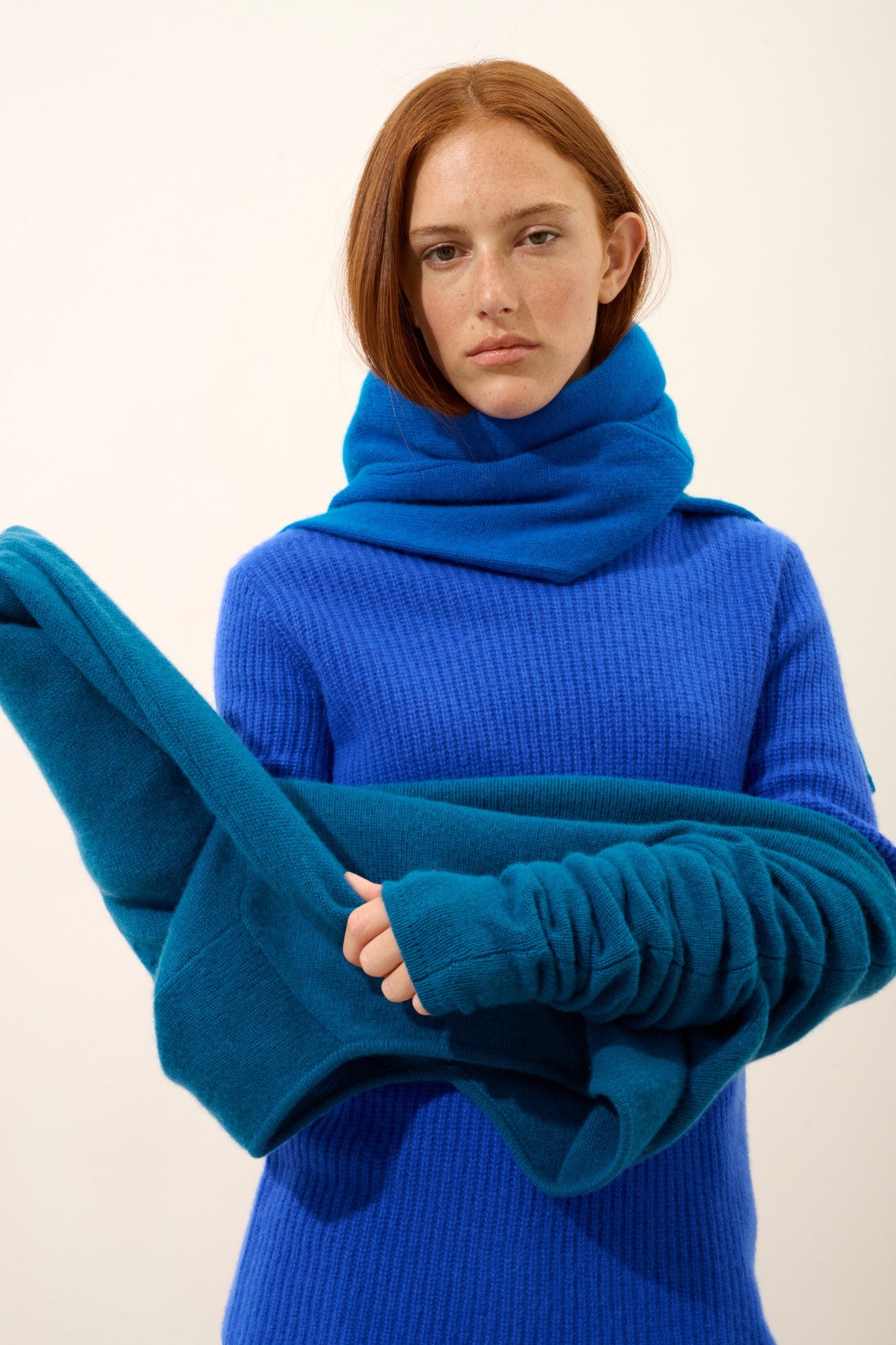 isolde pull col roulé 4 fils bleu persan 100% cachemire