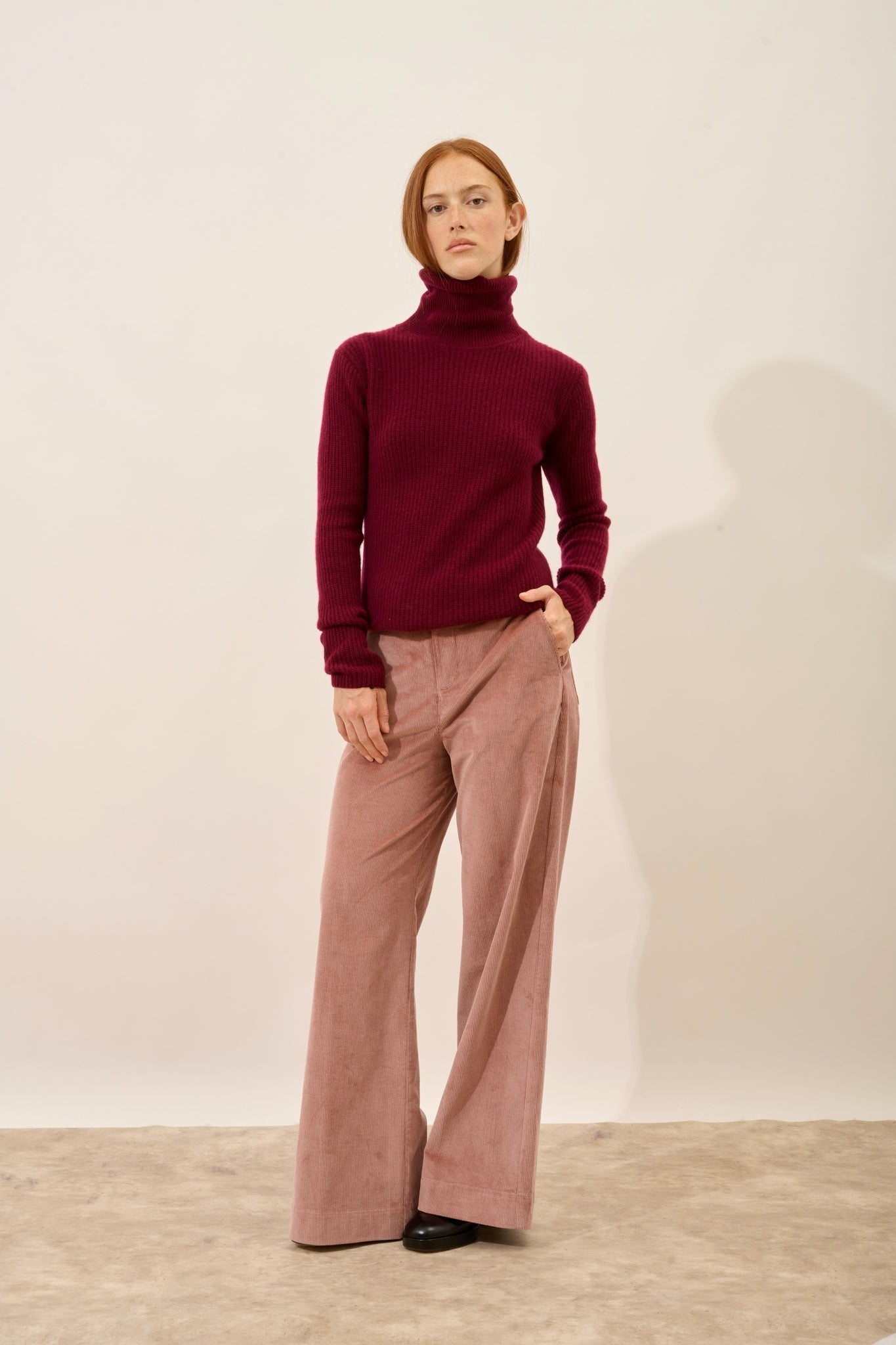 ISOLDE pull col roulé 4 fils bordeaux