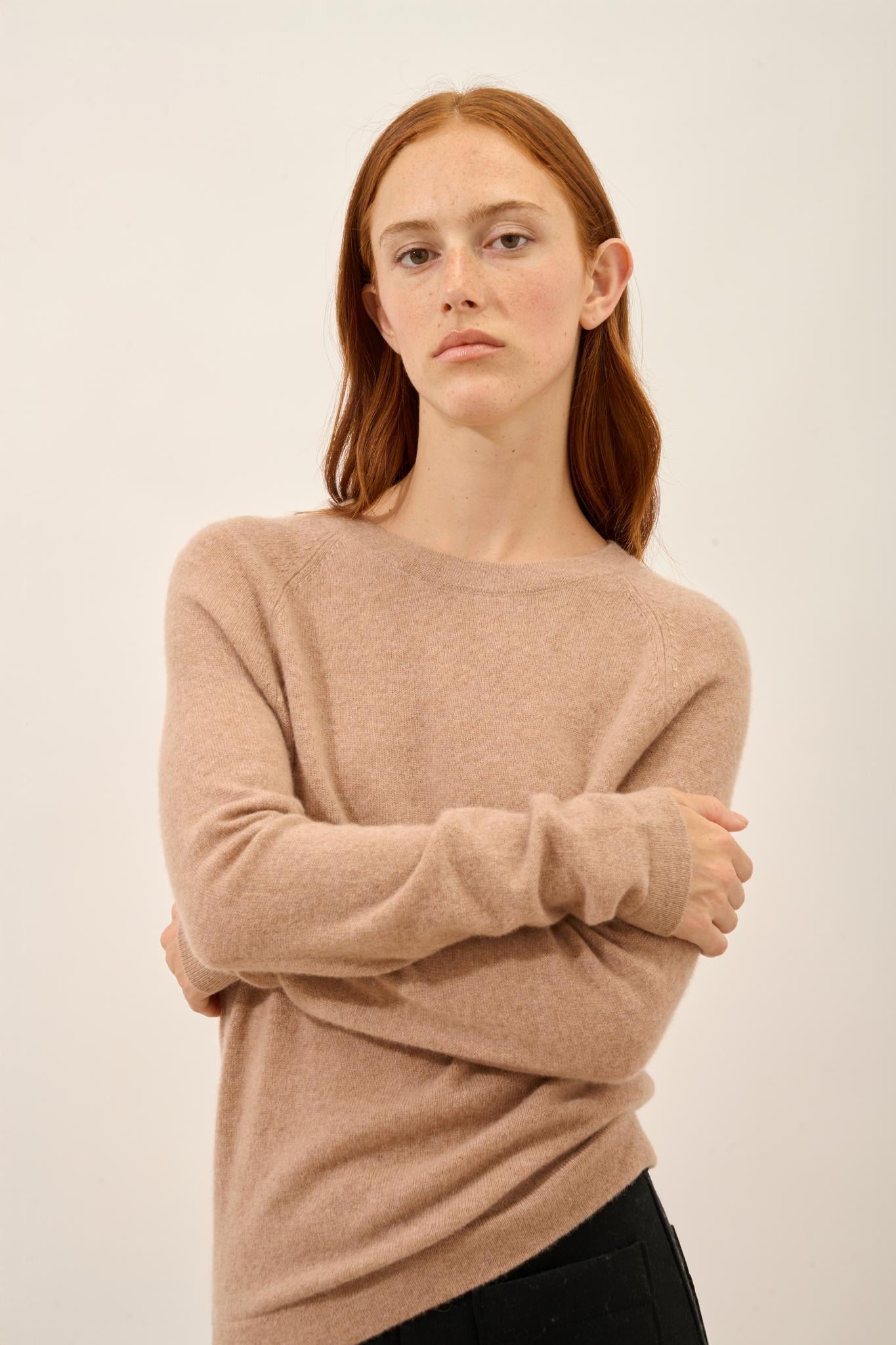 JANE round-neck sweater camel mottled