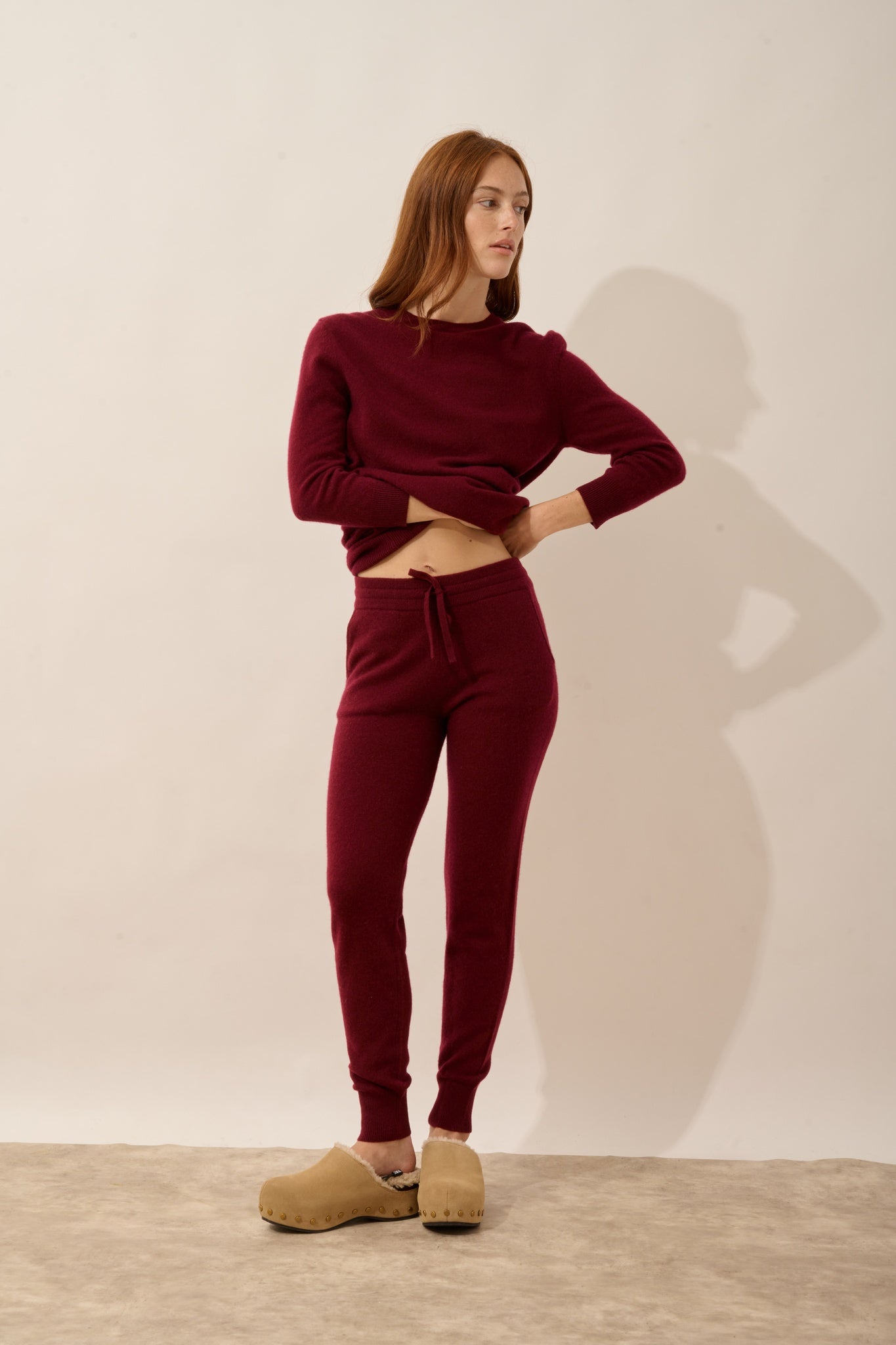JANICE burgundy crew neck sweater
