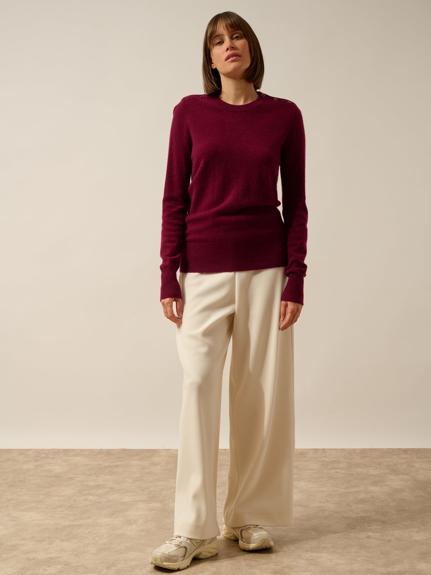 JEANNE burgundy navy round neck sweater