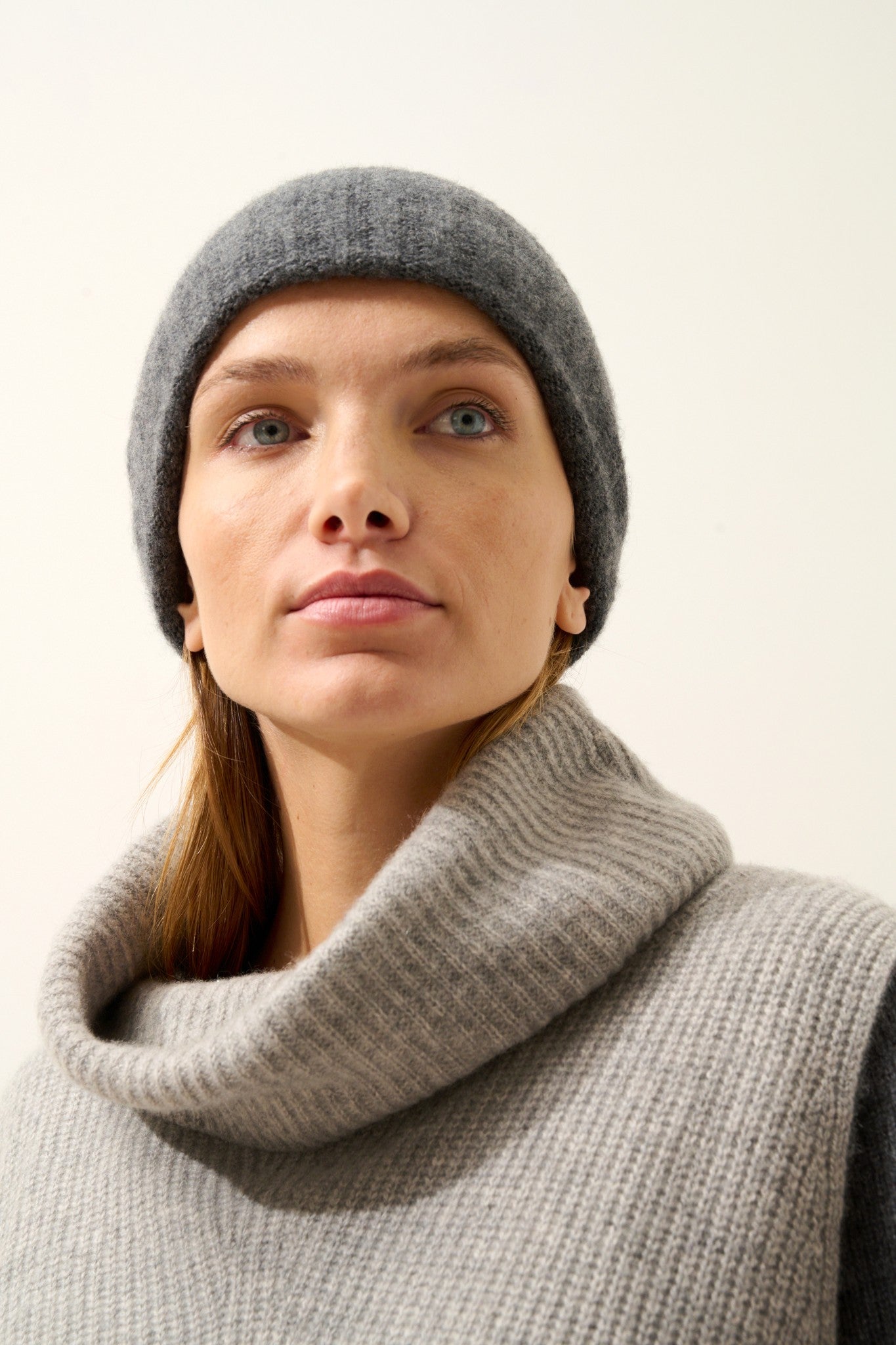 jin bonnet 6 fils anthracite chiné 100% cachemire