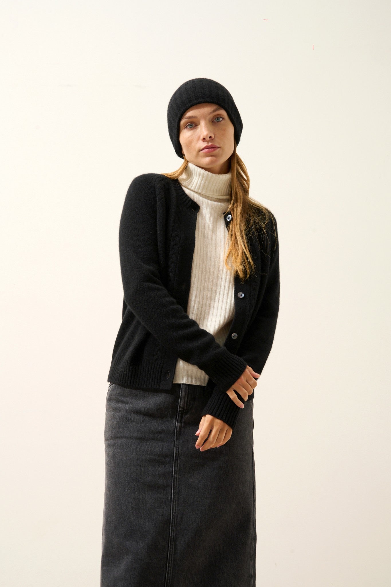 jin bonnet 6 fils noir 100% cachemire