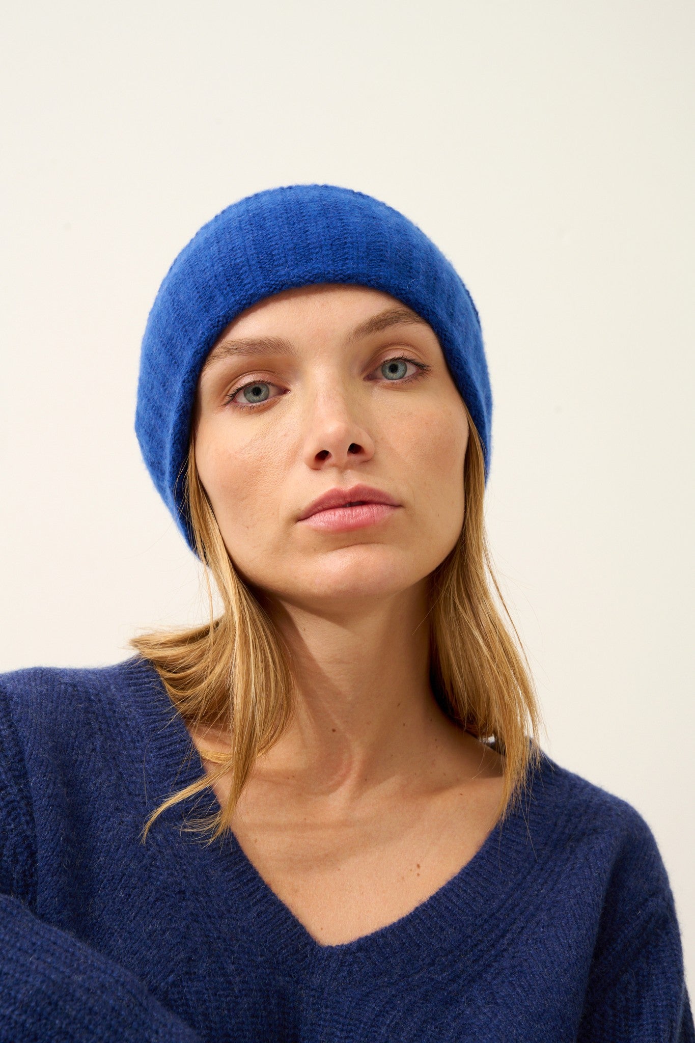 jin bonnet 6 fils outremer 100% cachemire