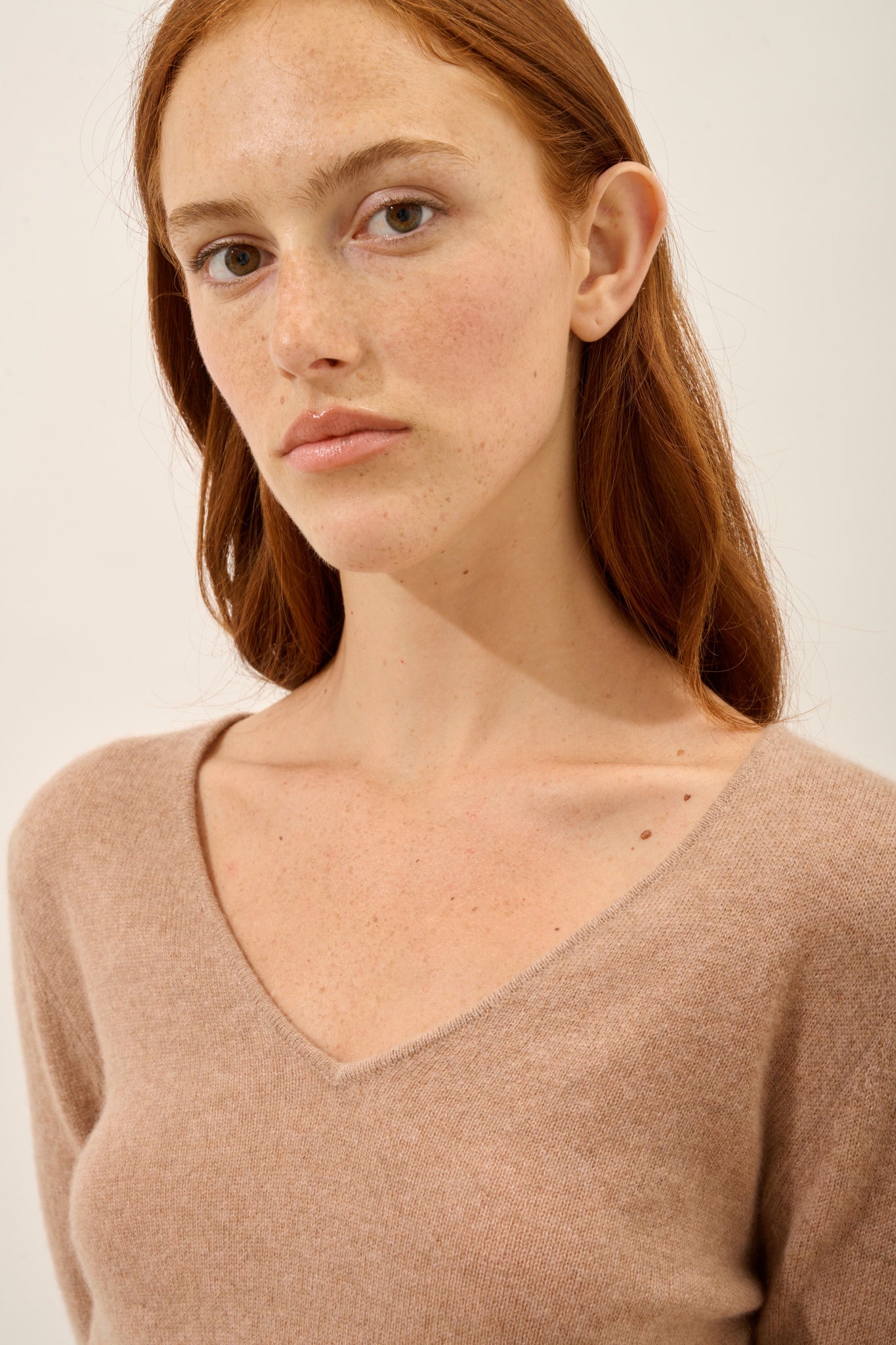 JOAN v-neck sweater camel mottled