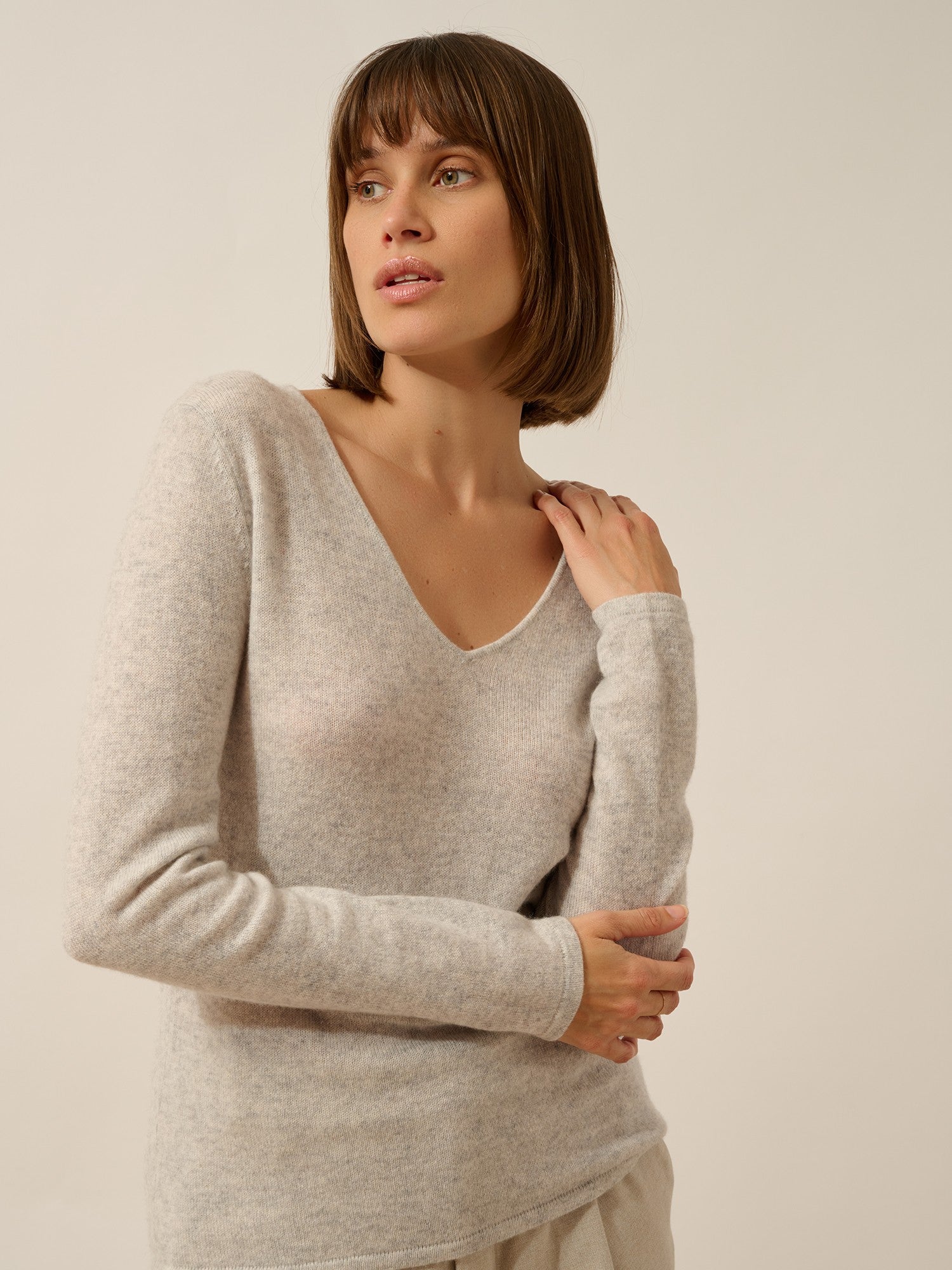 Joan V-neck sweater in heathered glacier blue
