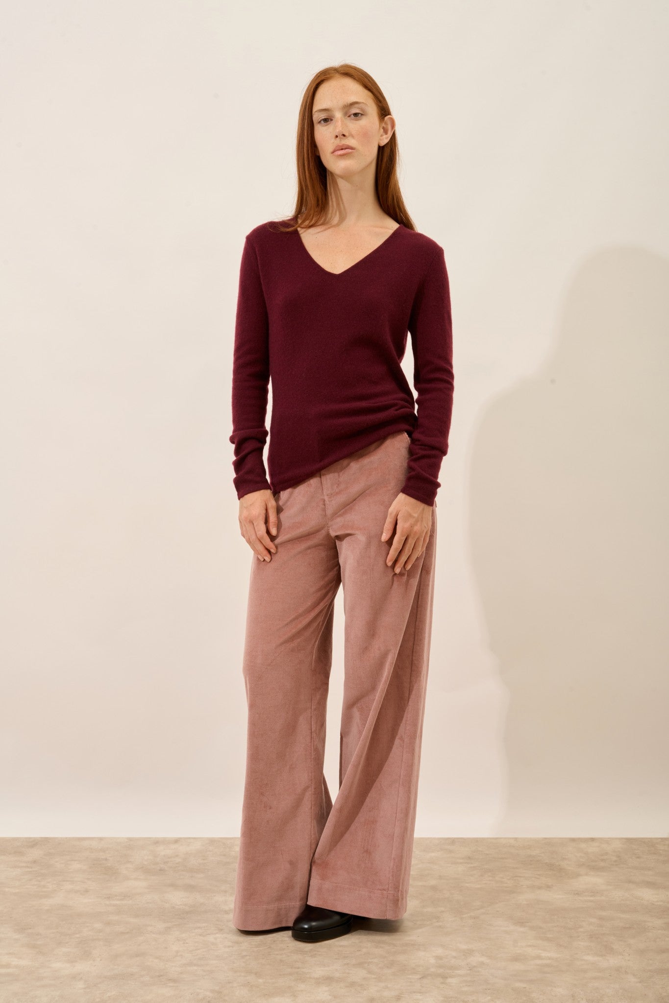 joan pull col v mûre 100% cachemire