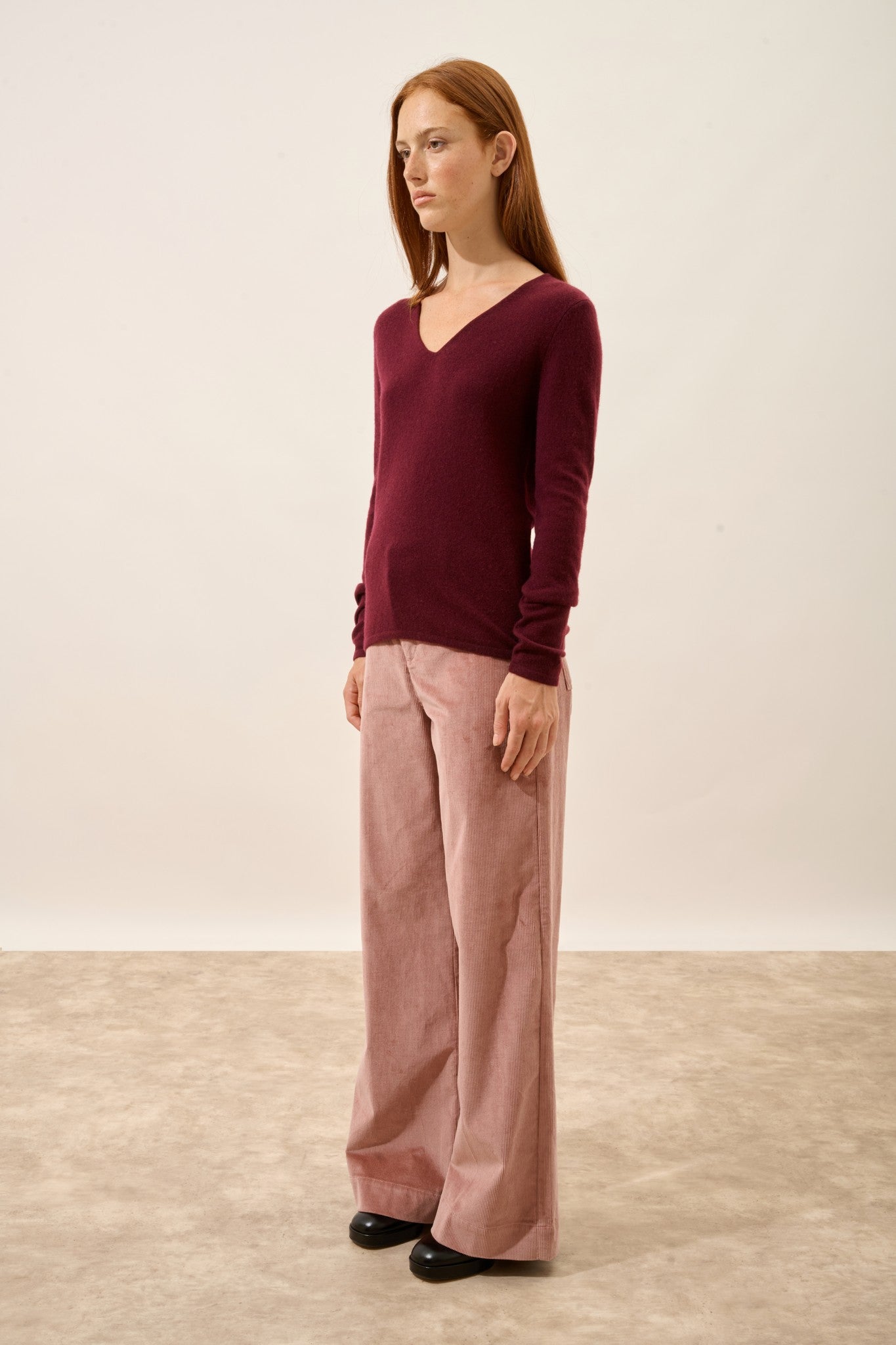 joan pull col v mûre 100% cachemire