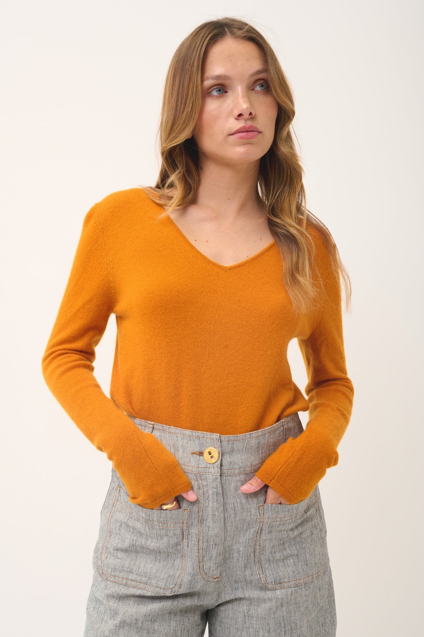 JOAN pull col v ocre