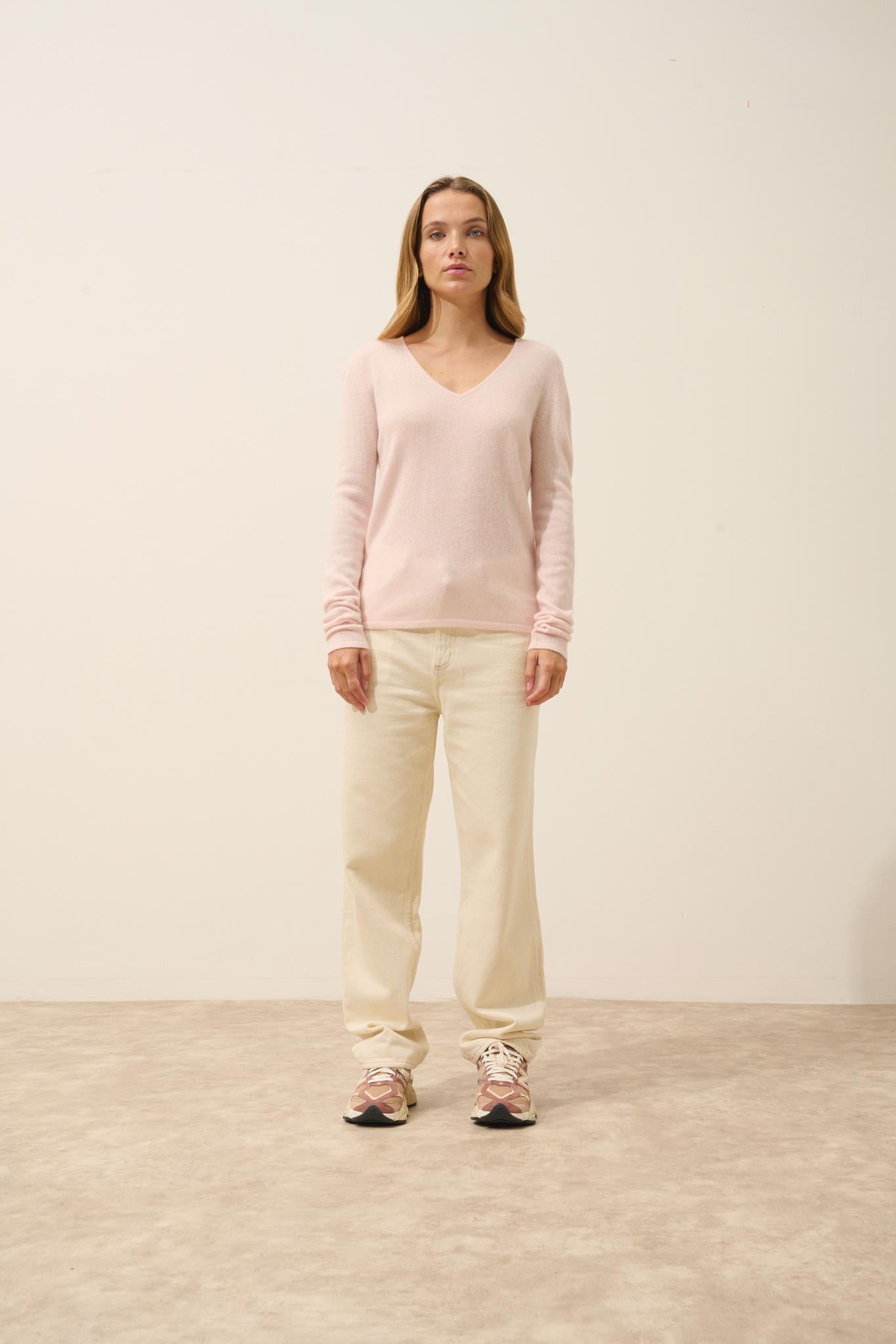 JOAN v-neck sweater powder