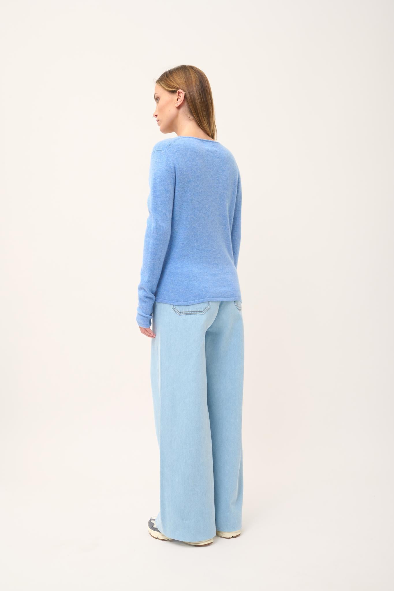 JOAN v-neck sweater sky