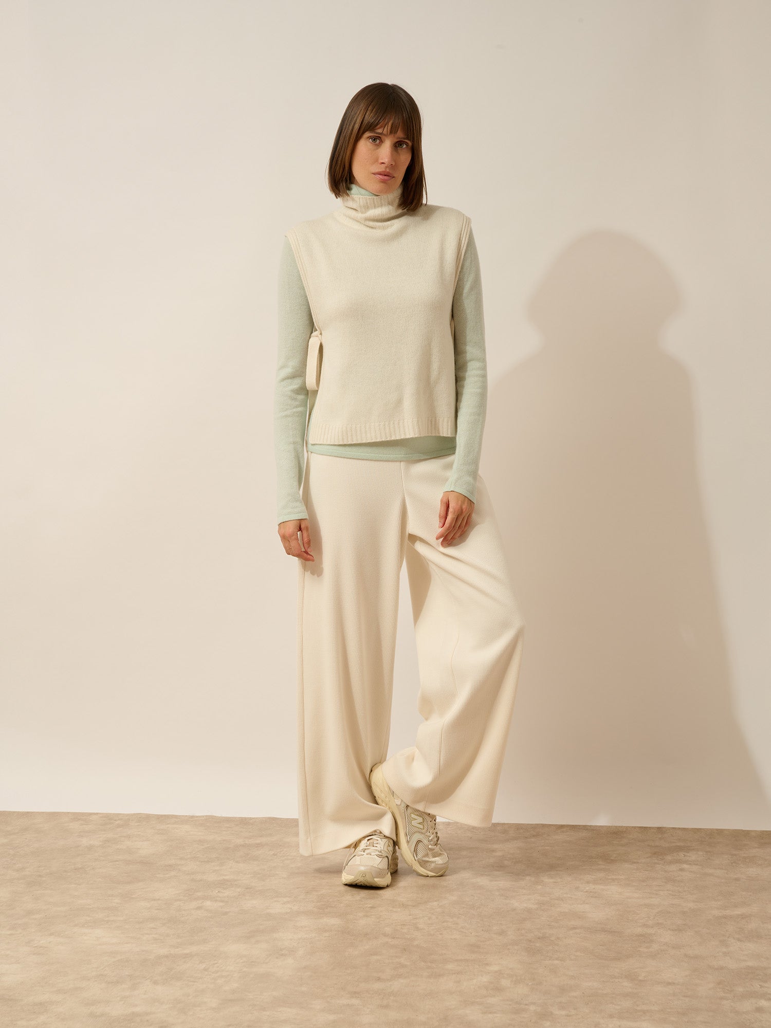 JOHANA poncho ouvert col roulé 4 fils ivoire