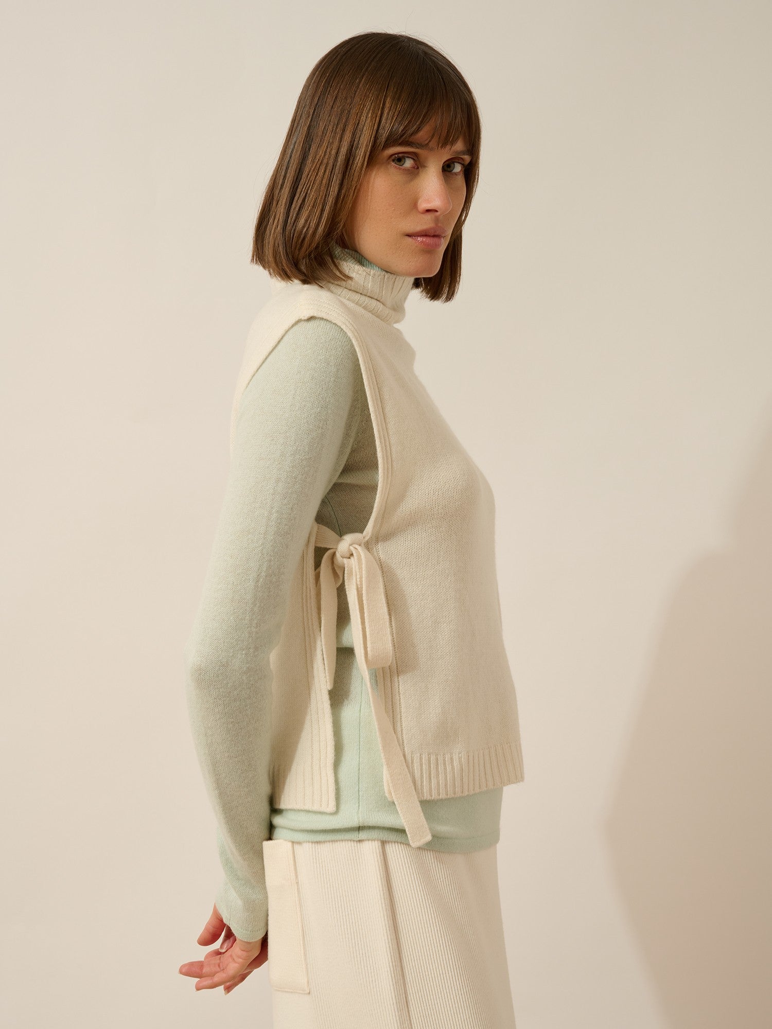 johana poncho ouvert col roulé 4 fils ivoire