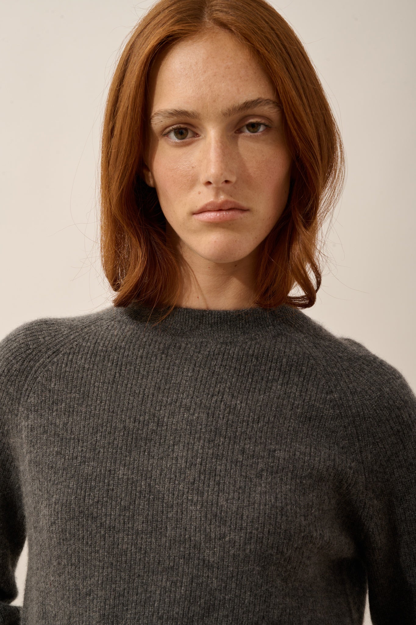 JONA pull col rond zippé dos anthracite chiné