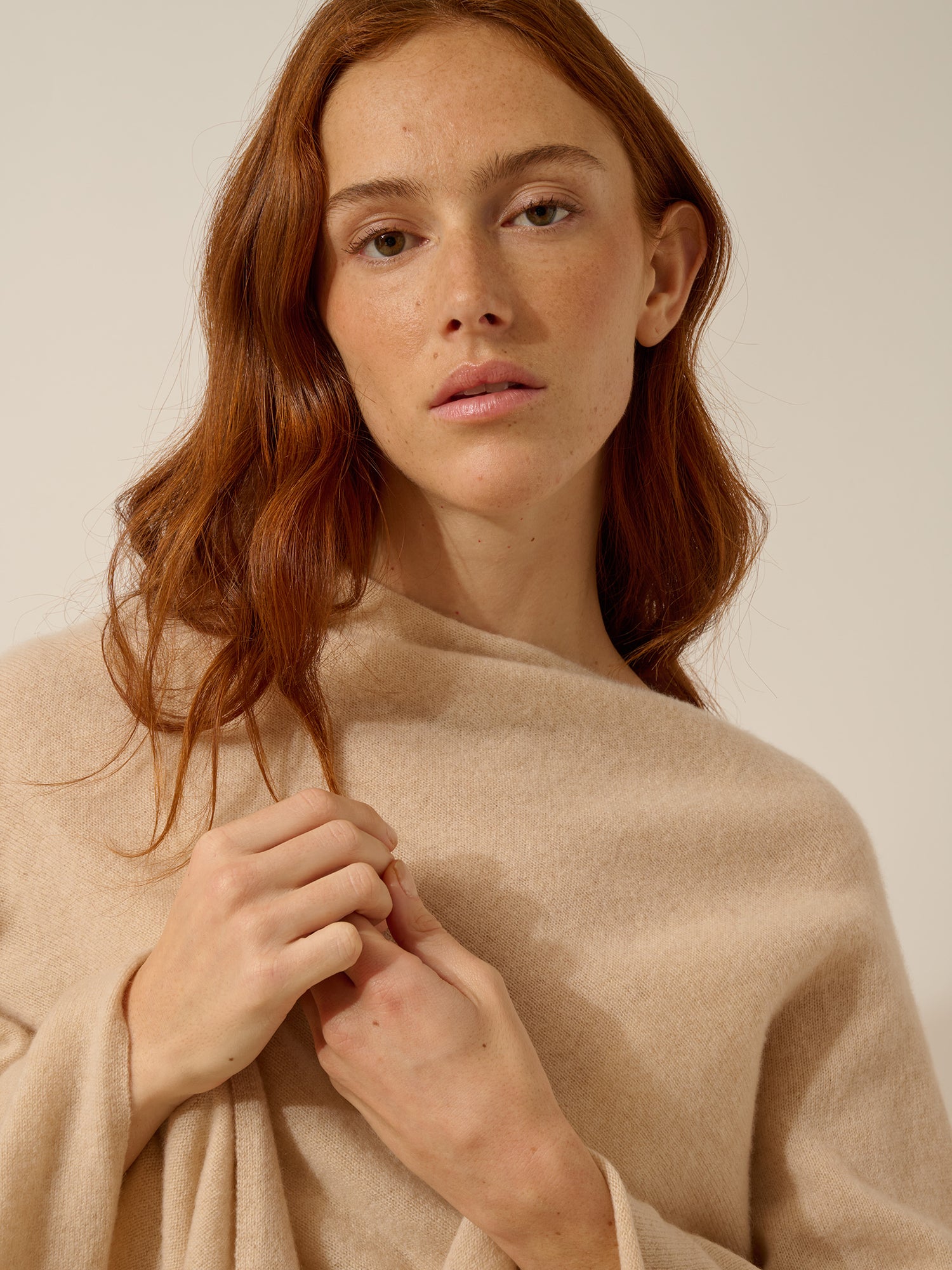 MEREDITH poncho with boat neckline in sand