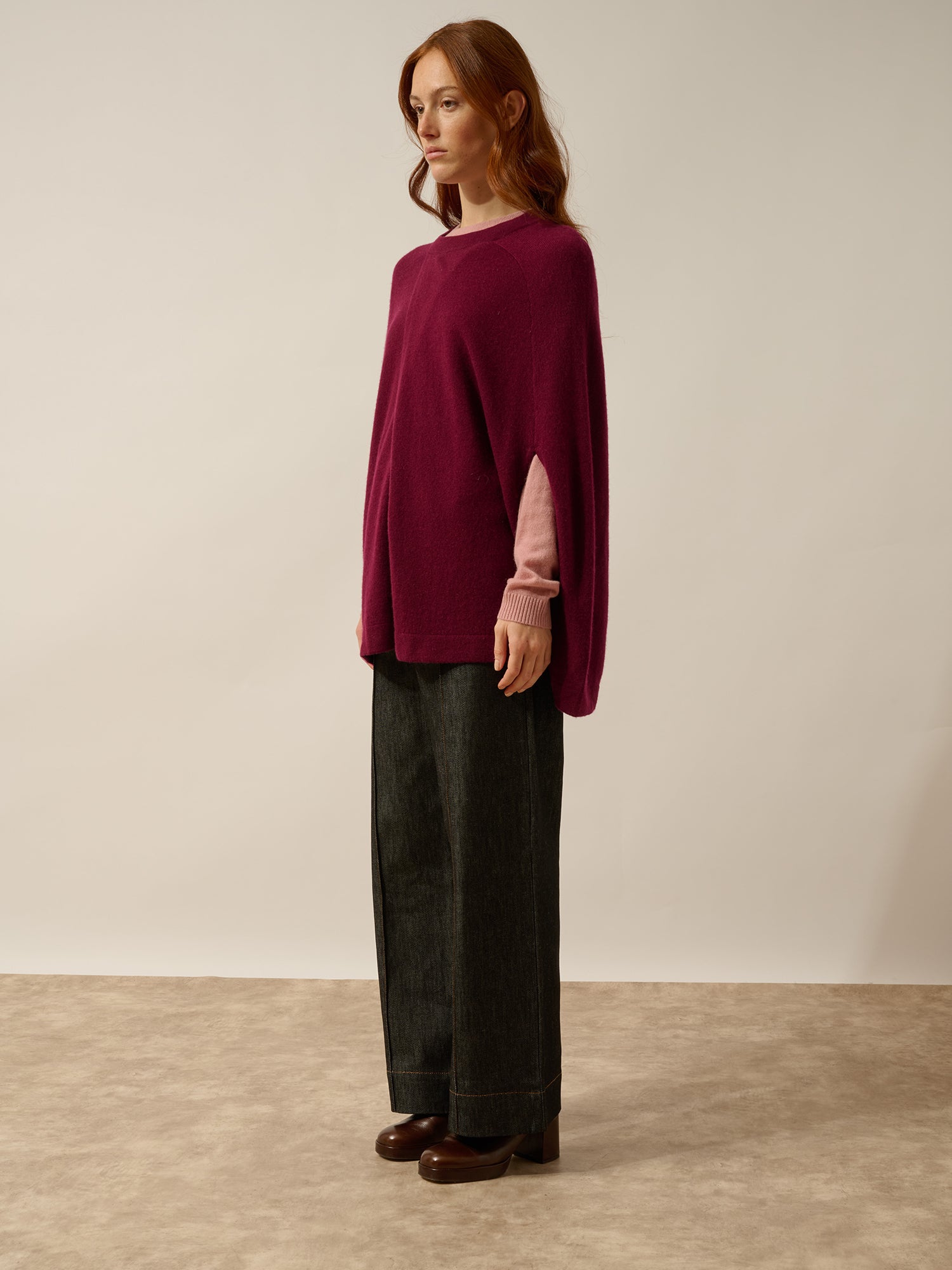 ALLOA cape ouverte col rond bordeaux