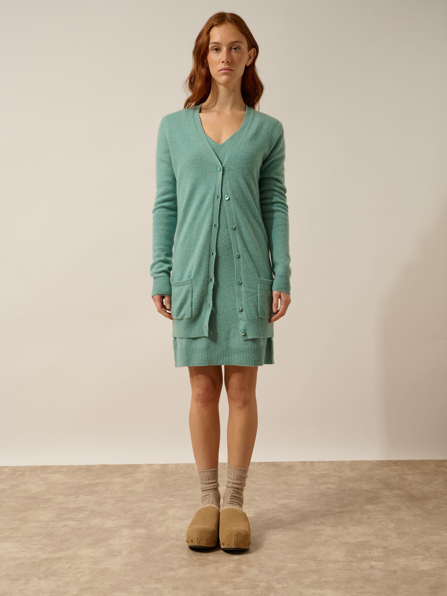 CHELSEA cardigan with V-neck in heather green
