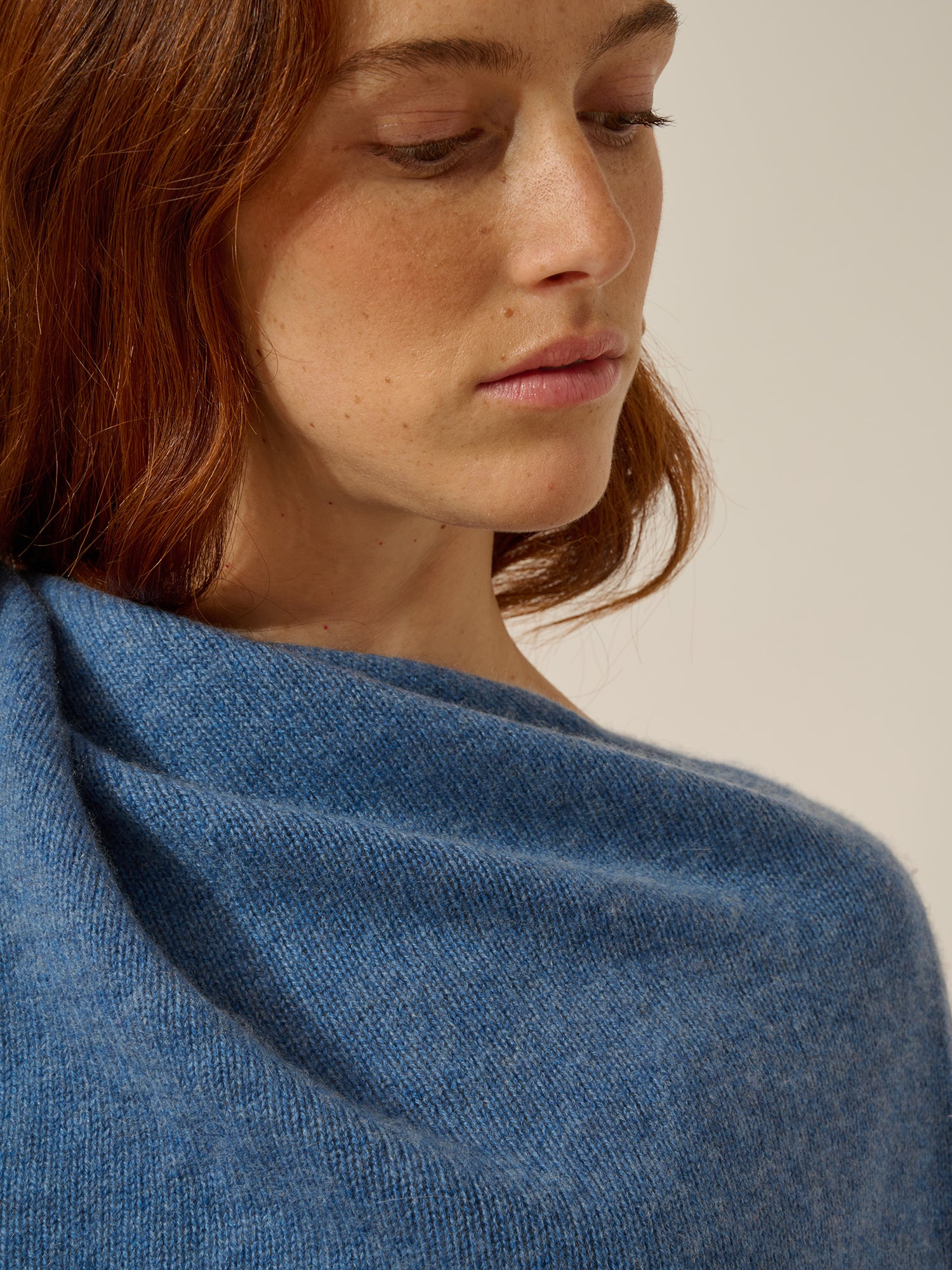 ASHLEY poncho col bateau bleu denim