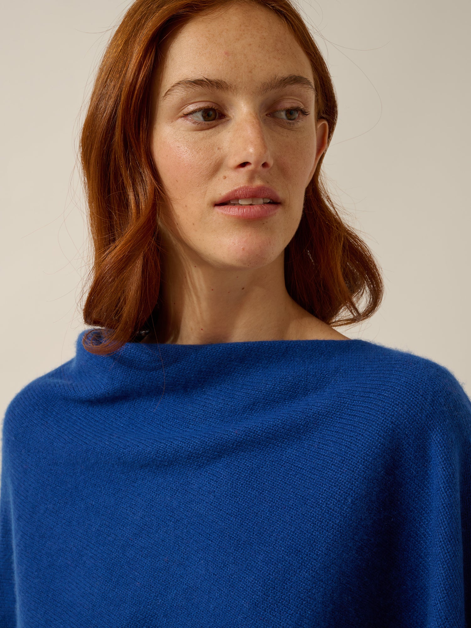 ASHLEY poncho col bateau outremer