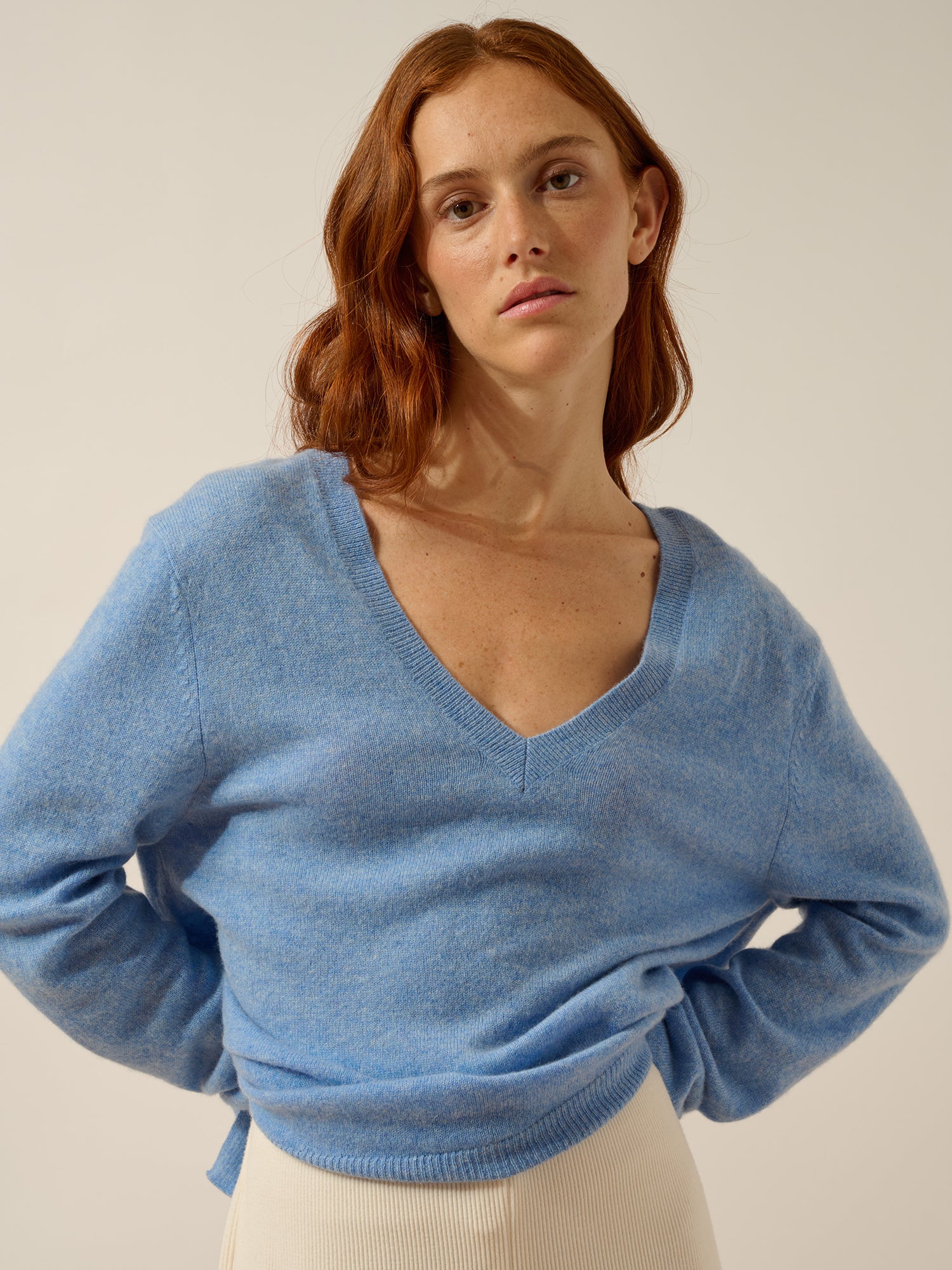 OPAL v-neck sweater sky