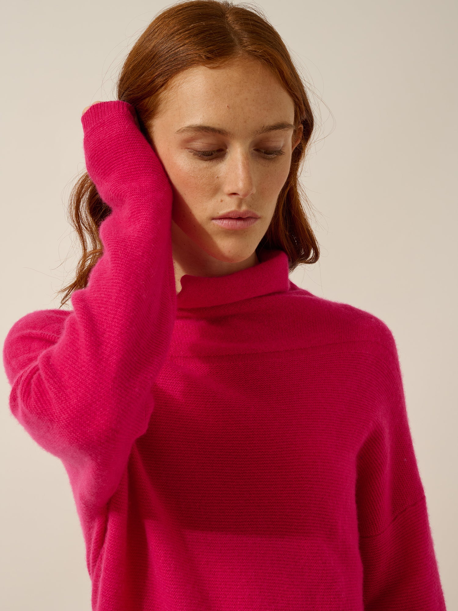 BLANTYRE pull col roulé fuchsia