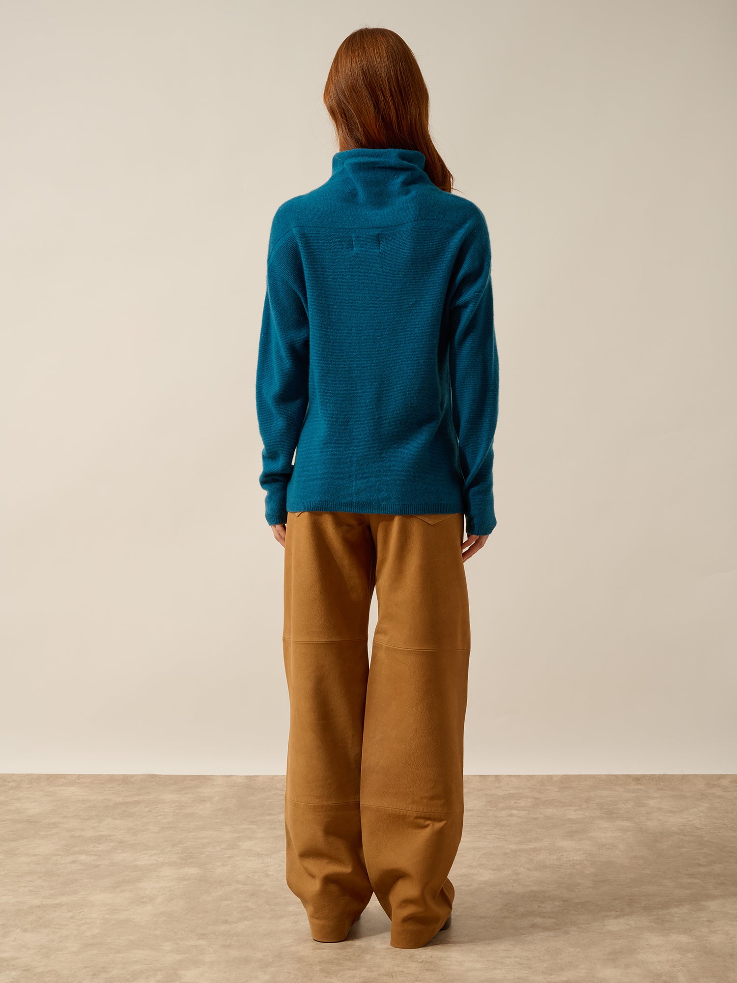 BLANTYRE pull col roulé paon