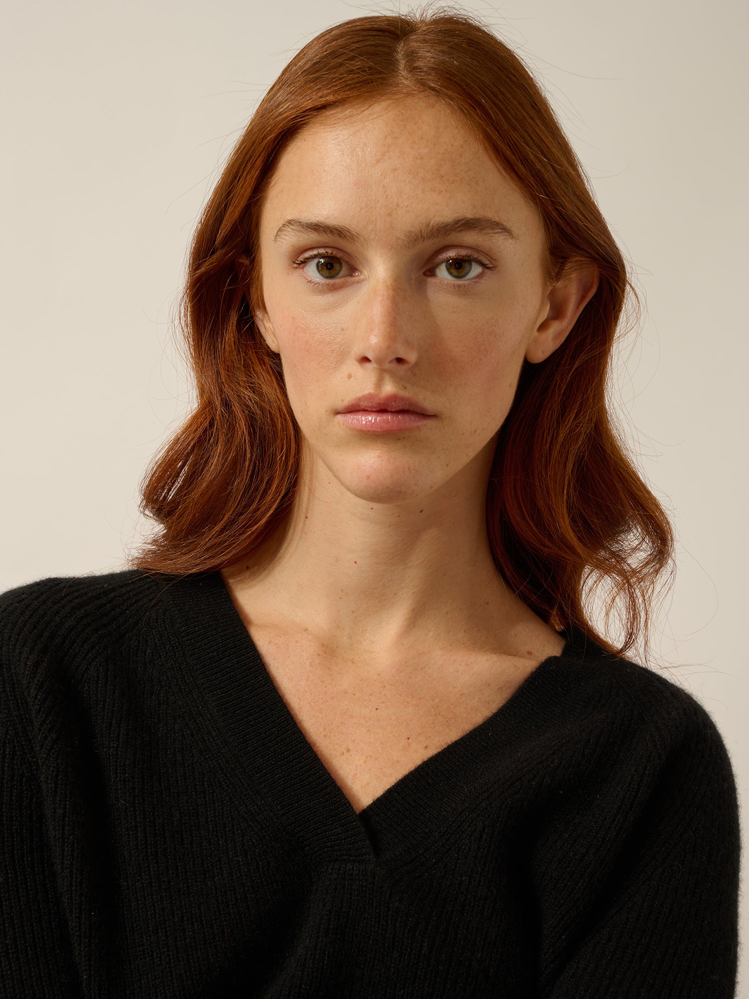 ISALUNE pull col v noir