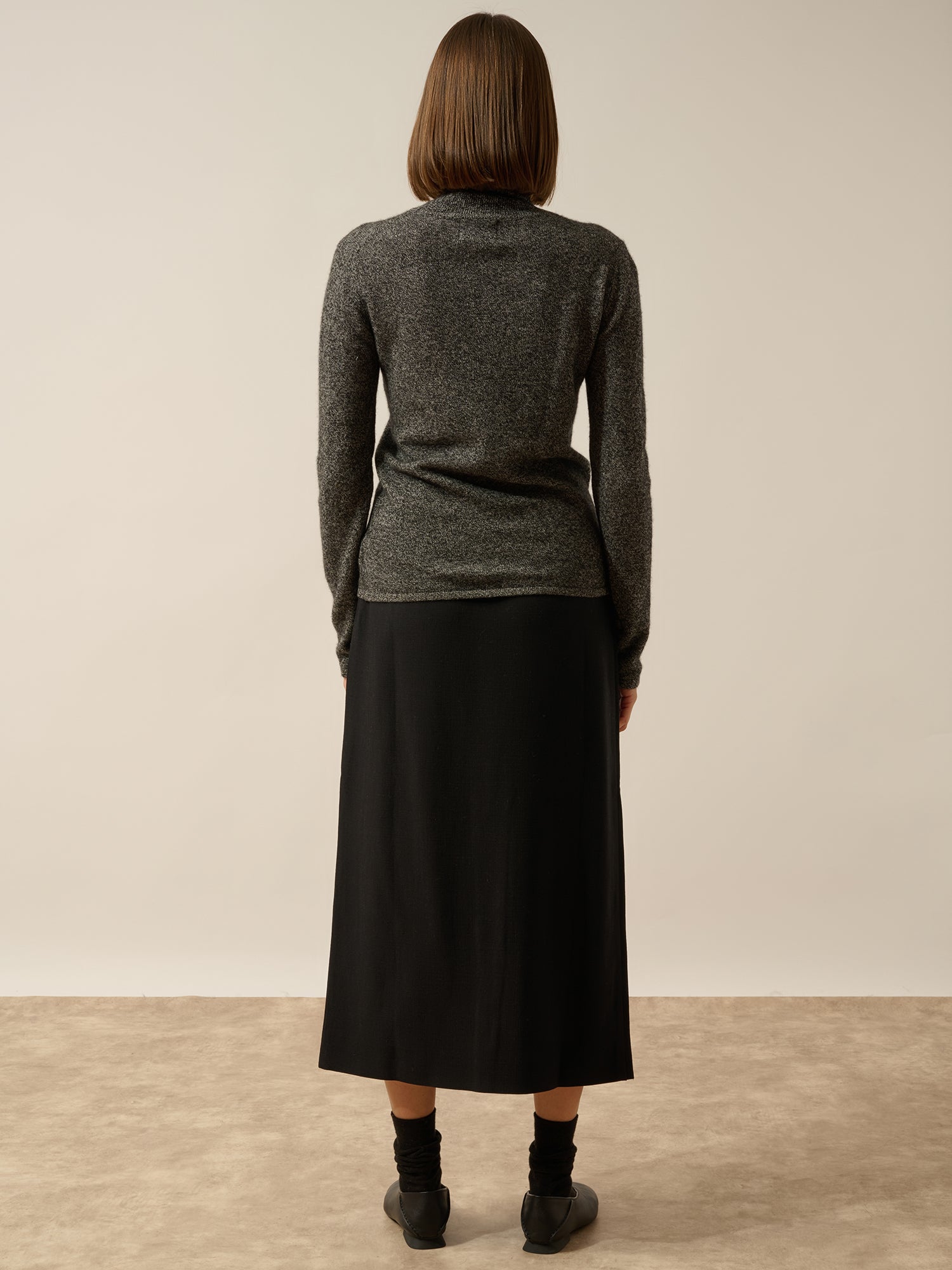 AVA pull col roulé noir/blanc