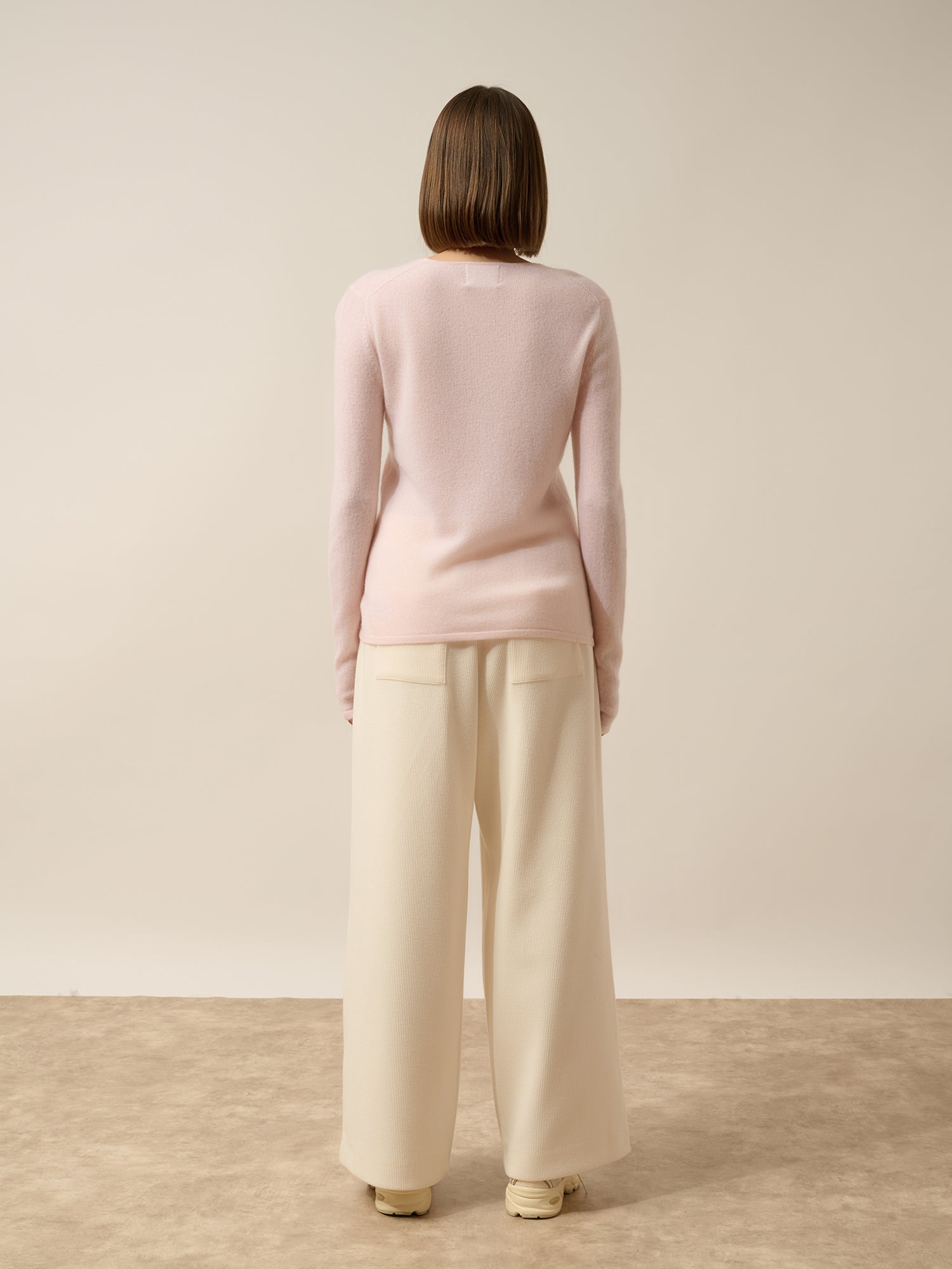 NORMA cardigan col v baby pink