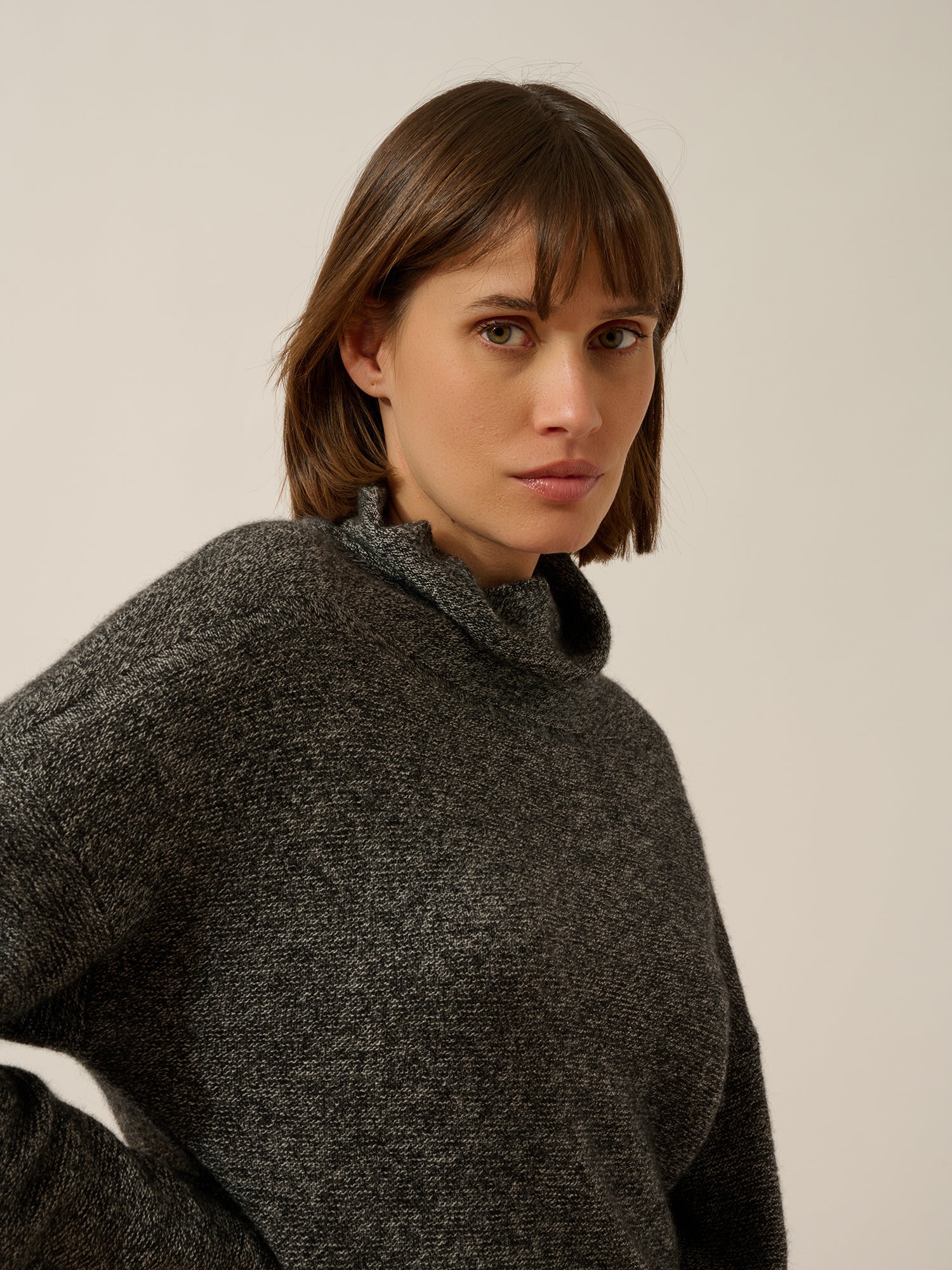 BLANTYRE pull col roulé noir/blanc