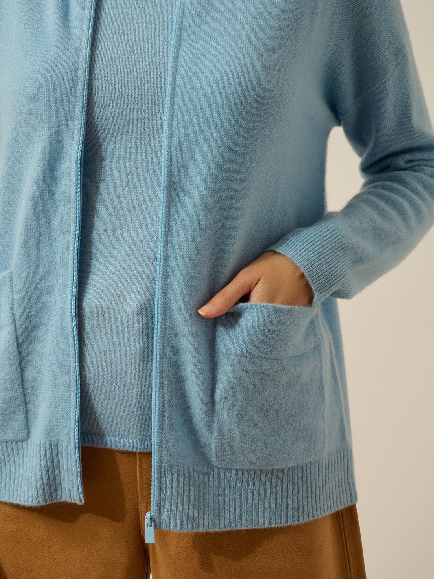 ERVIE gilet zippé col mao bleu inca