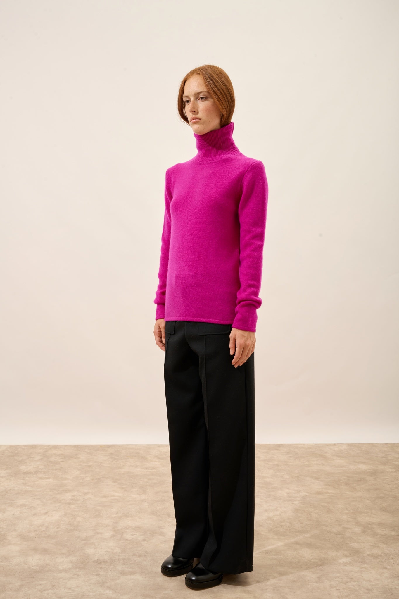 JUNE pull col roulé 4 fils violine