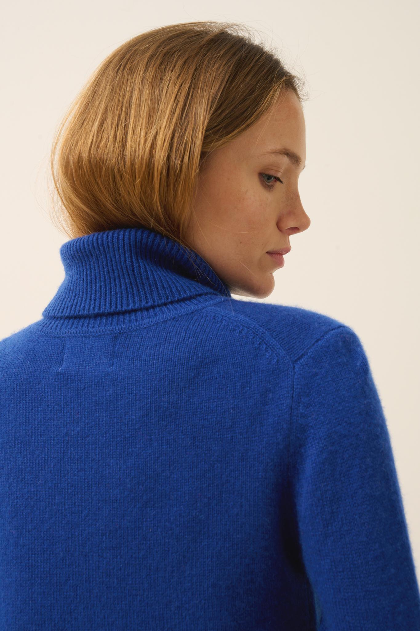 JUNE ultramarine turtleneck sweater