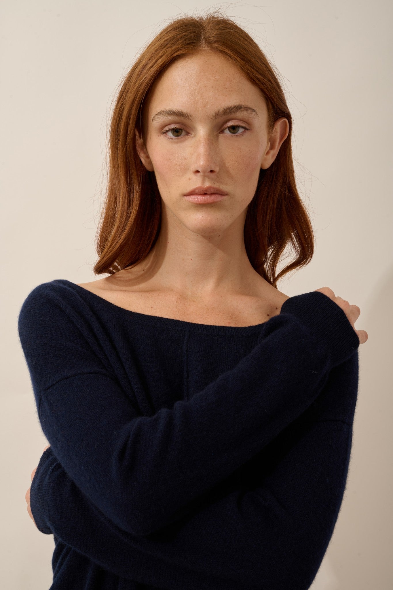 karen pull col rond navy