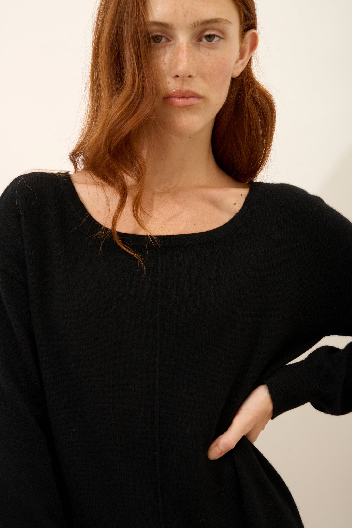KAREN pull col rond noir