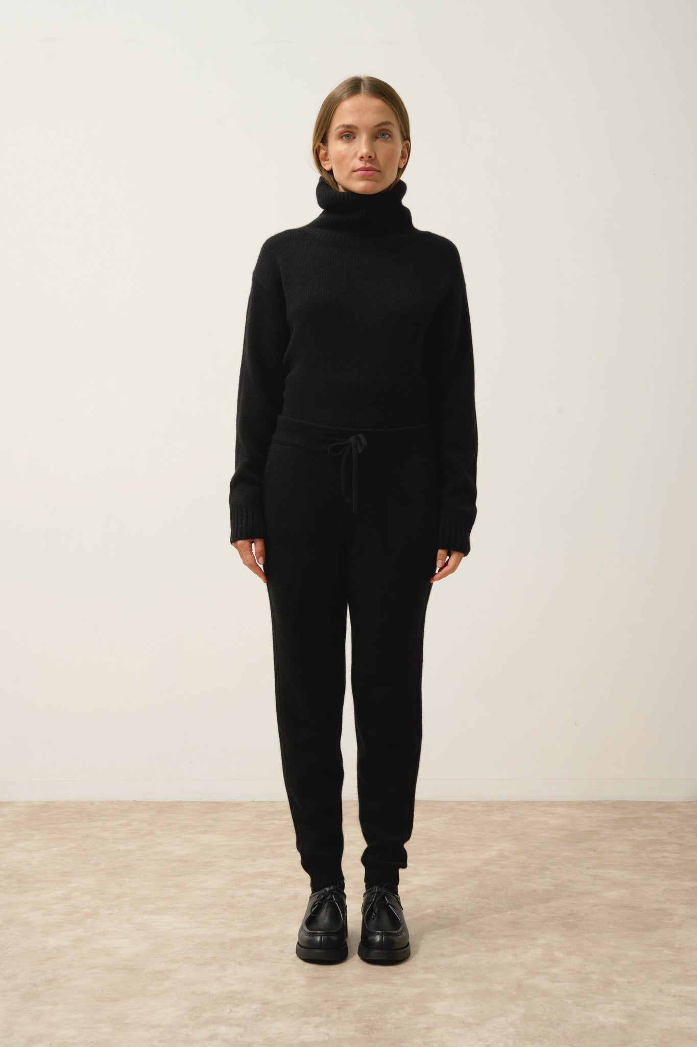 KIRAUNA jogging 4 fils noir