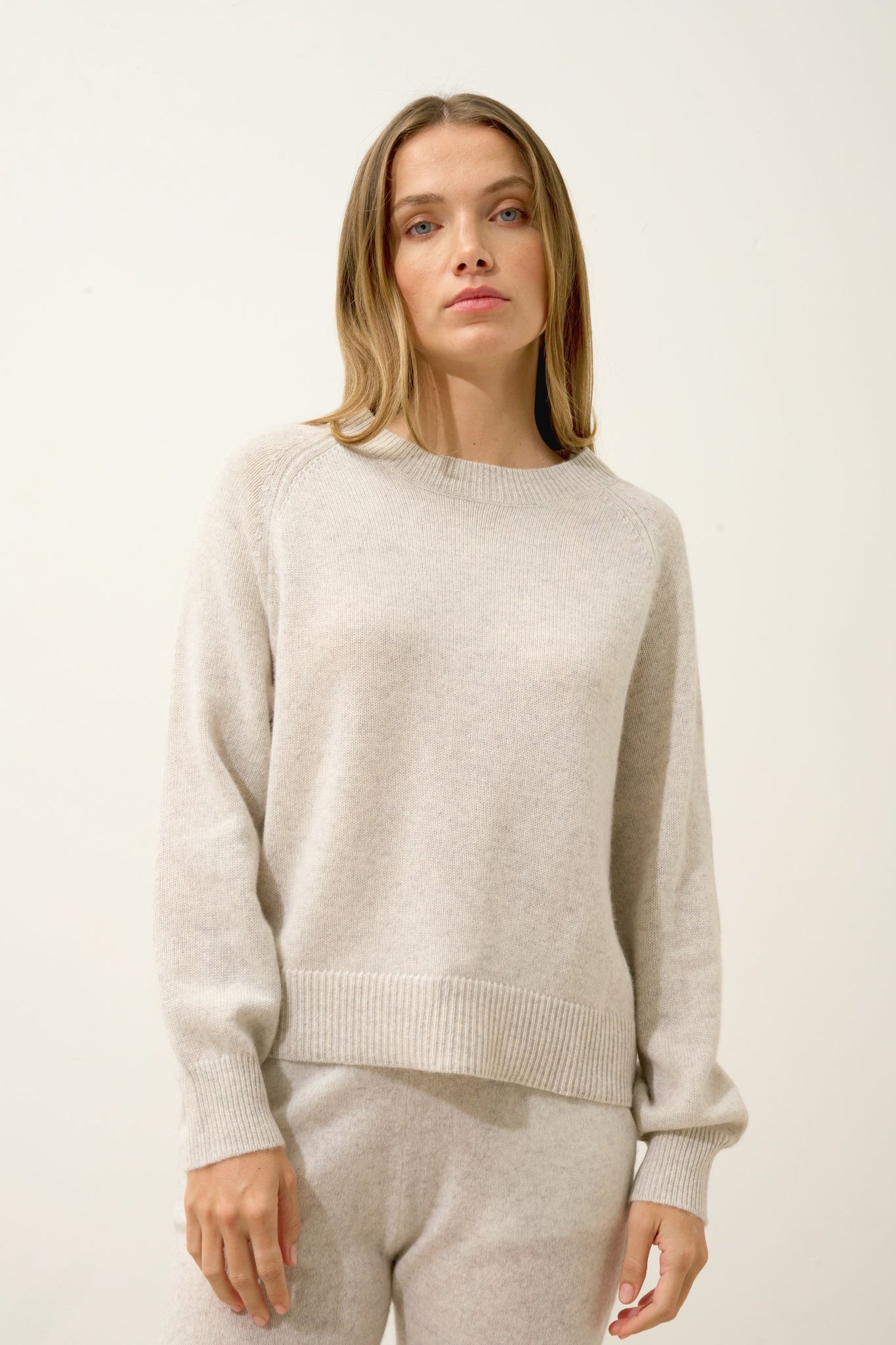 KONA pull col rond gris perle chiné