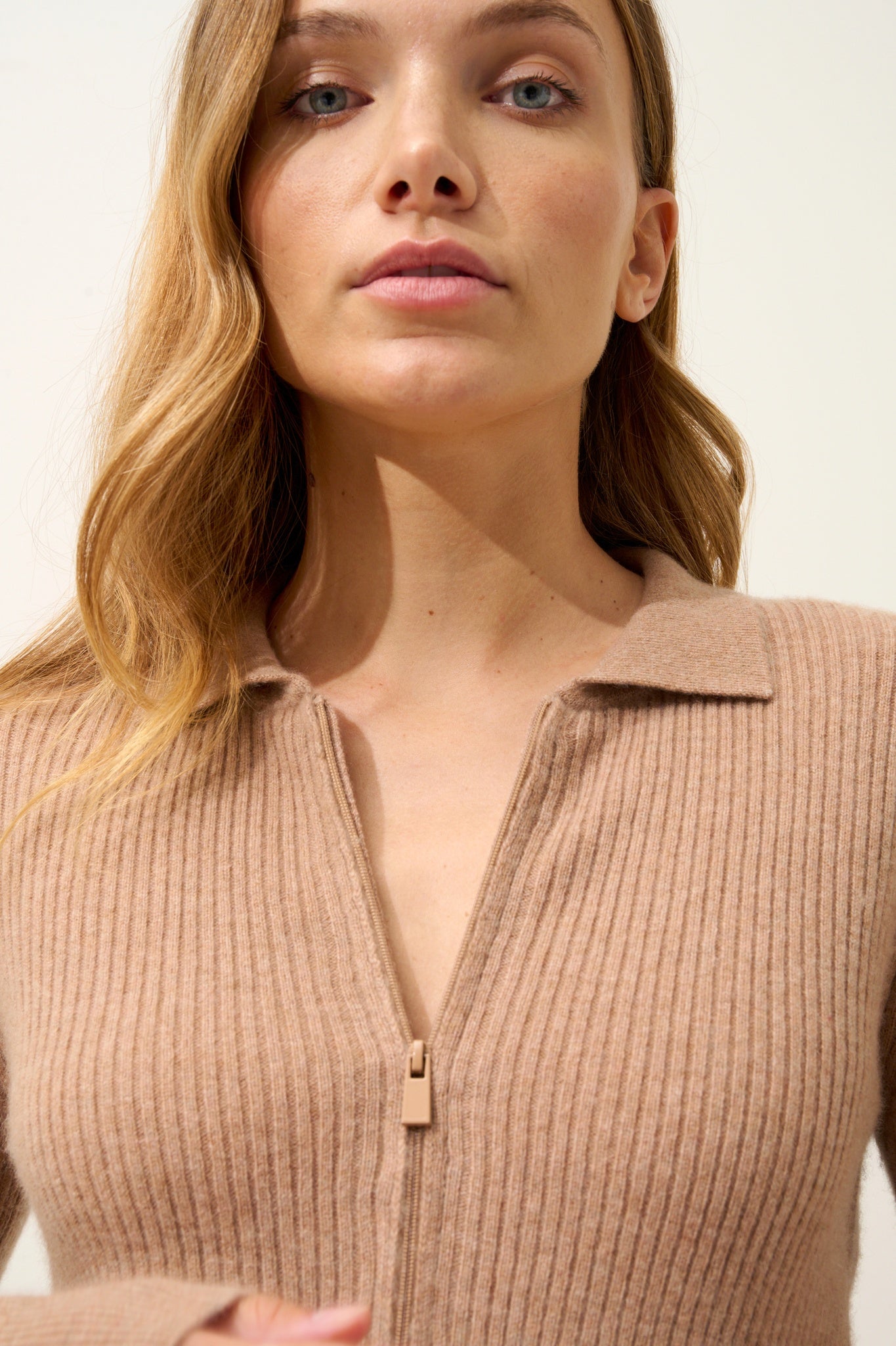 KRISTJAN polo col zippé camel chiné