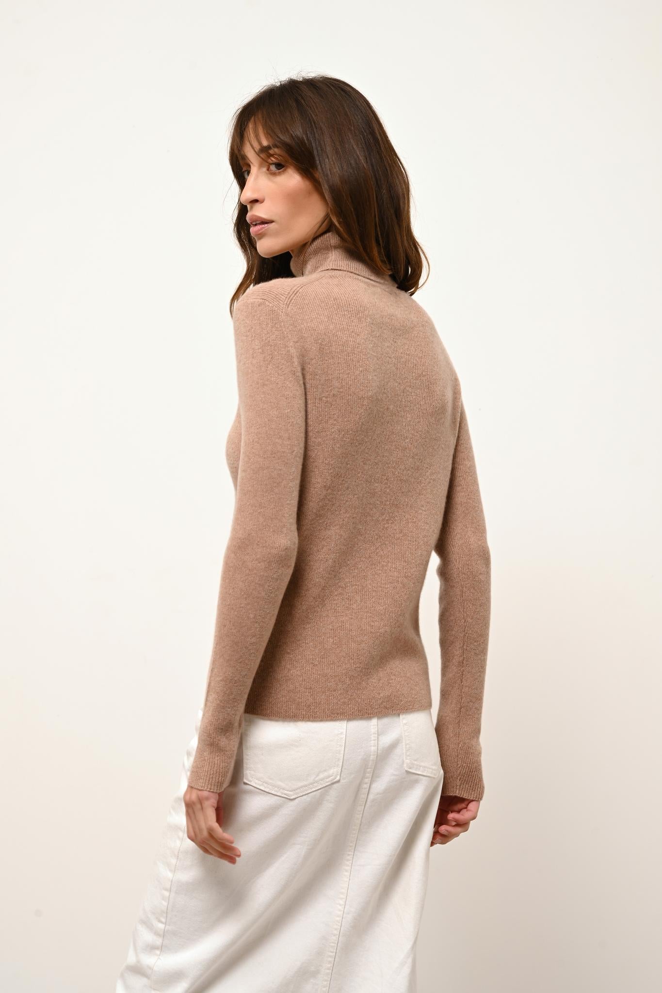 LANAIS pull col roulé camel chiné