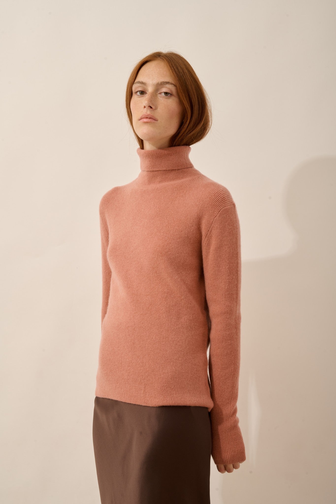 lanais pull col roulé dahlia 100% cachemire