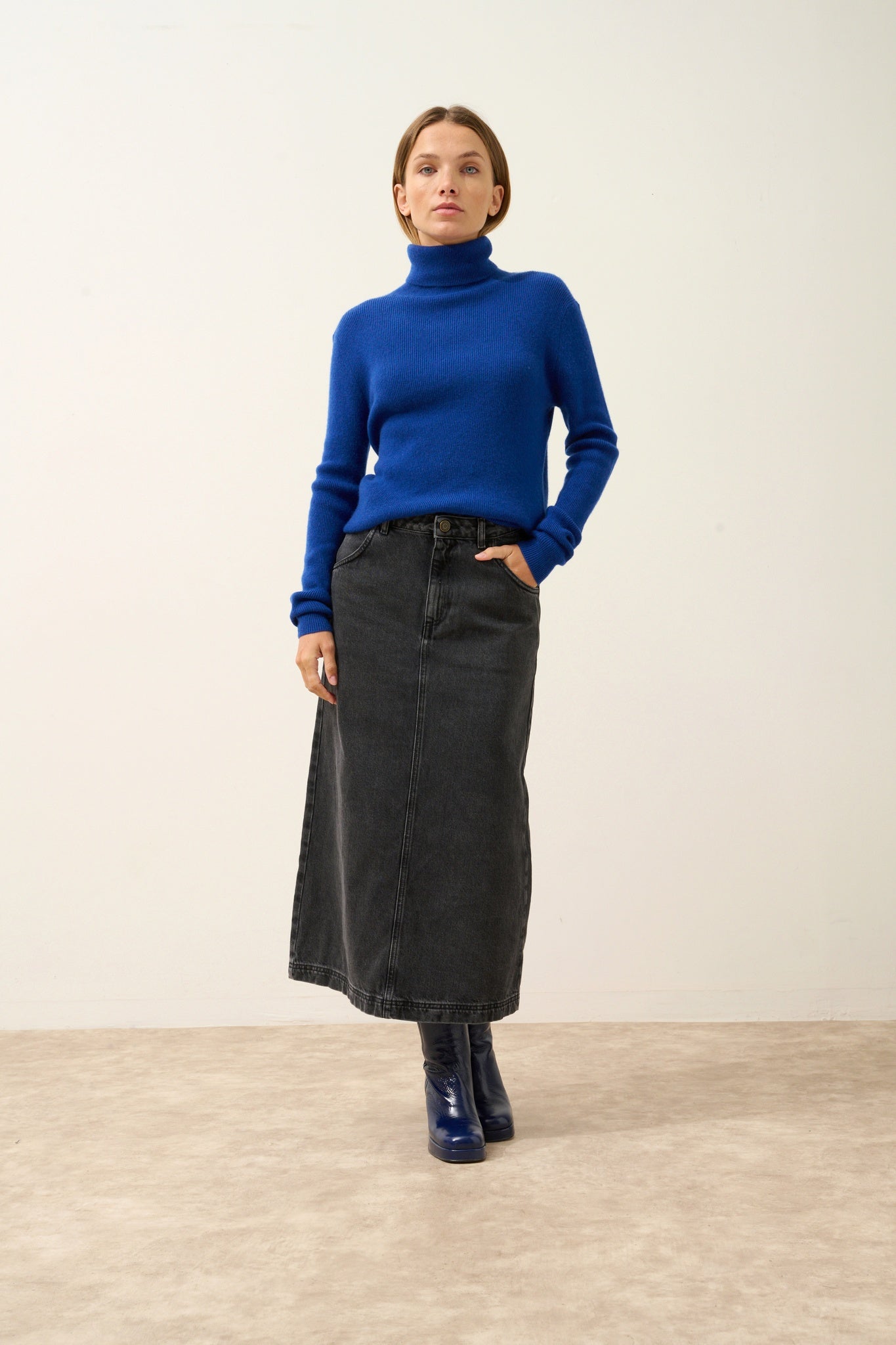 LANAIS pull col roulé outremer