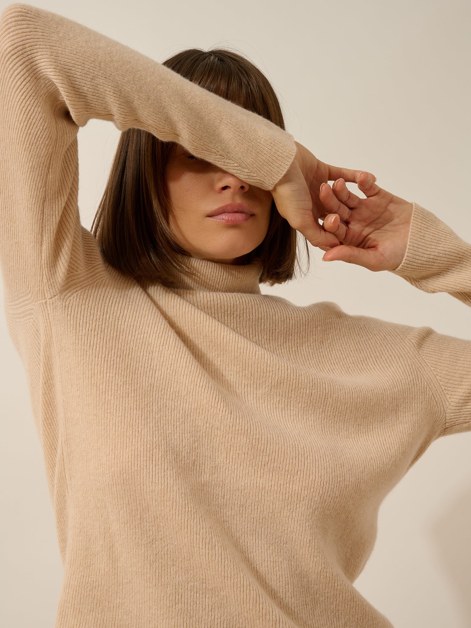 LANAIS pull col roulé sable
