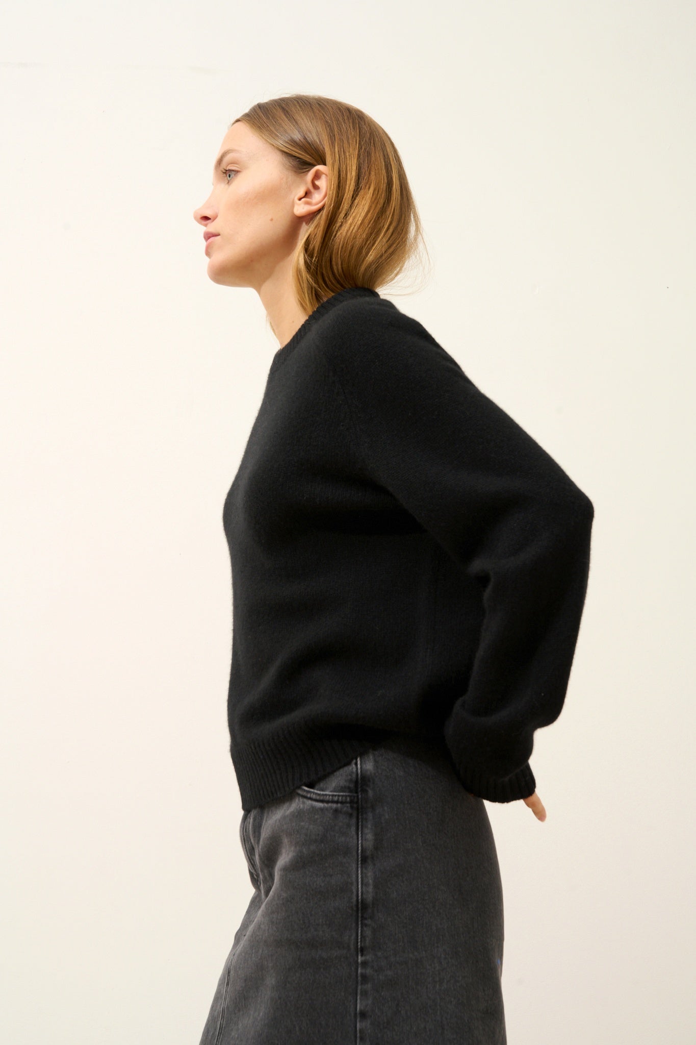 LAVINIA pull col rond 4 fils noir