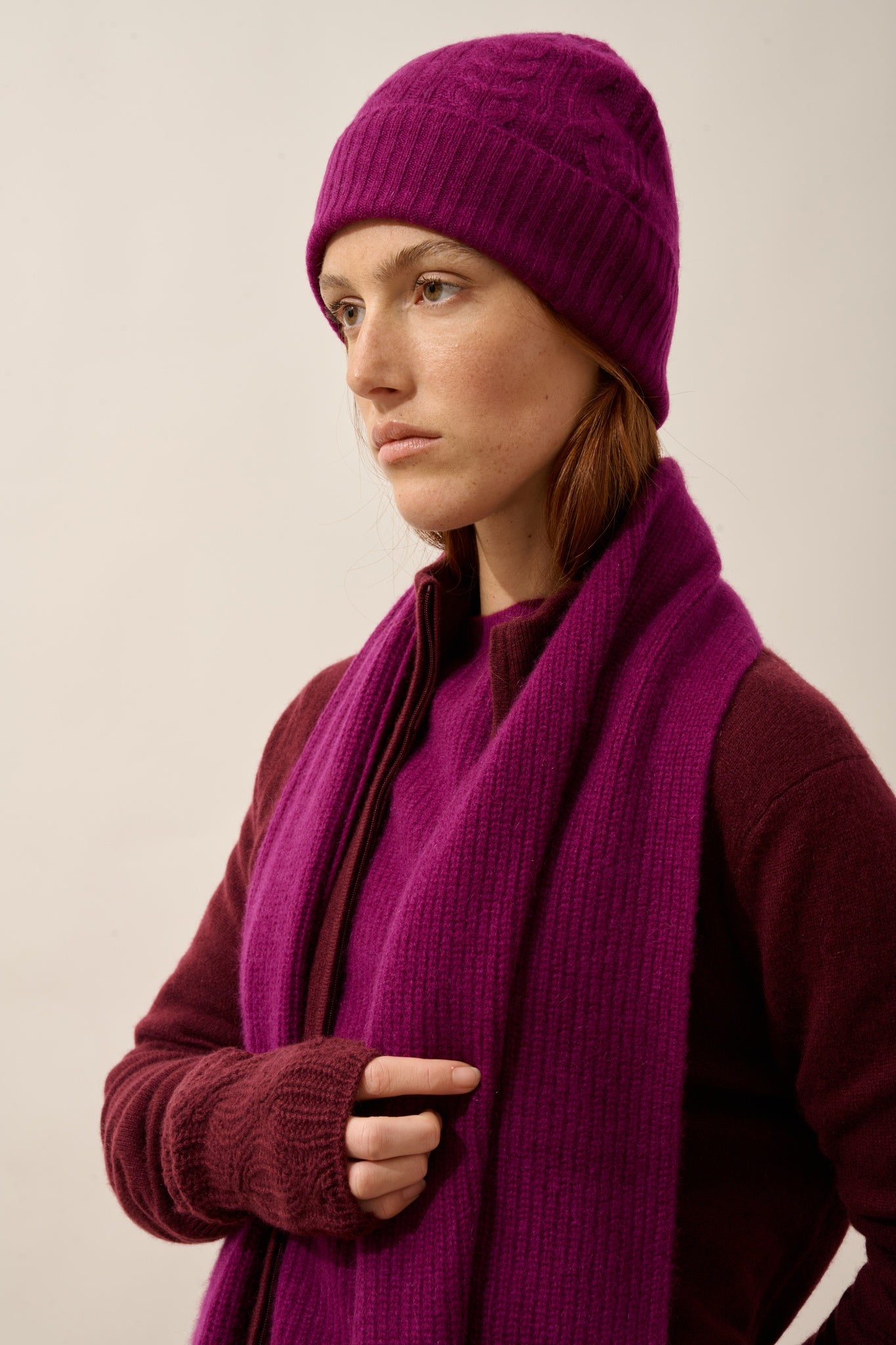 LEA 4-ply plum scarf