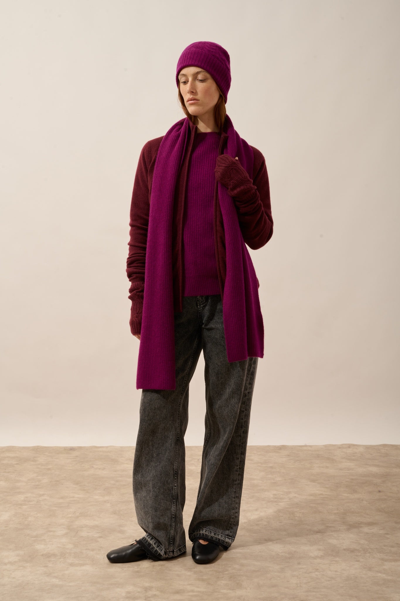 LEA 4-ply plum scarf