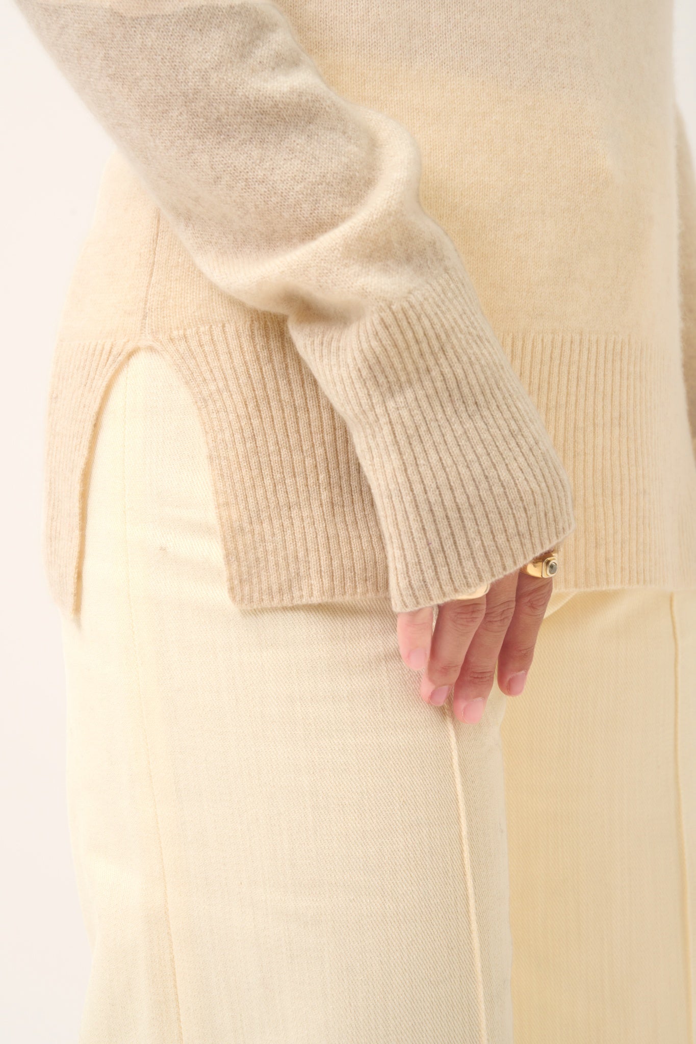 LEXIE pull col roulé avoine