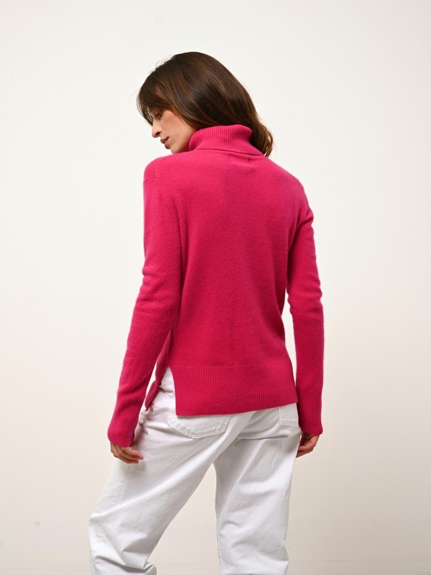 LEXIE pull col roulé fuchsia